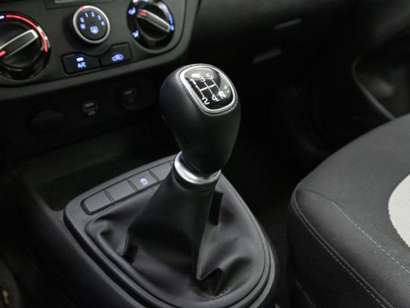 Hyundai i10 1.0 Essence 49 kW (67 CV)