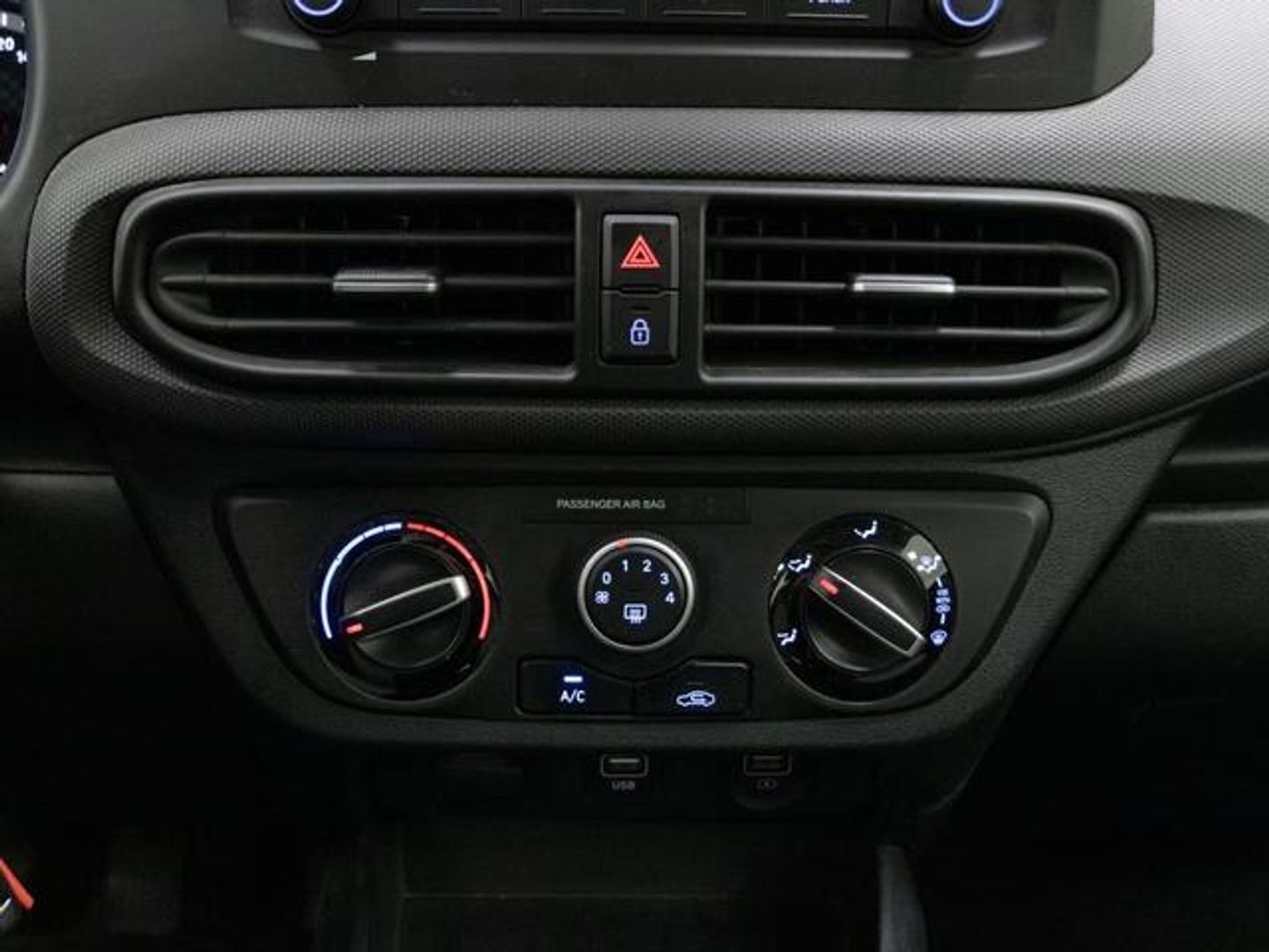Hyundai i10 1.0 Essence 49 kW (67 CV)