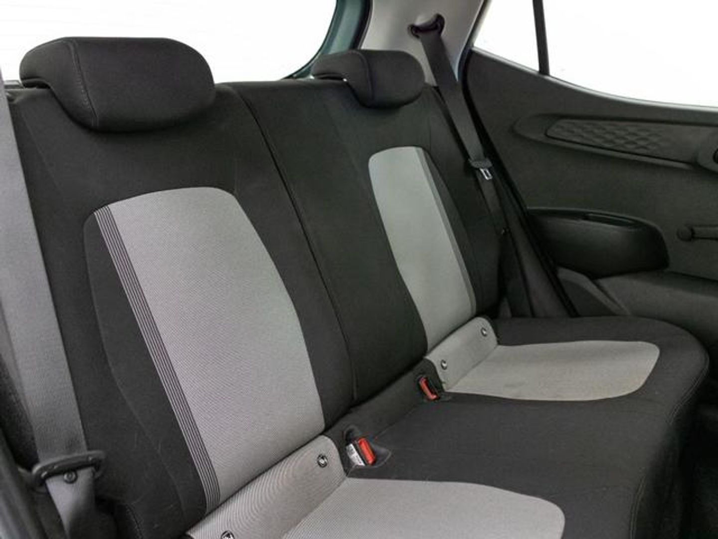 Hyundai i10 1.0 Essence 49 kW (67 CV)