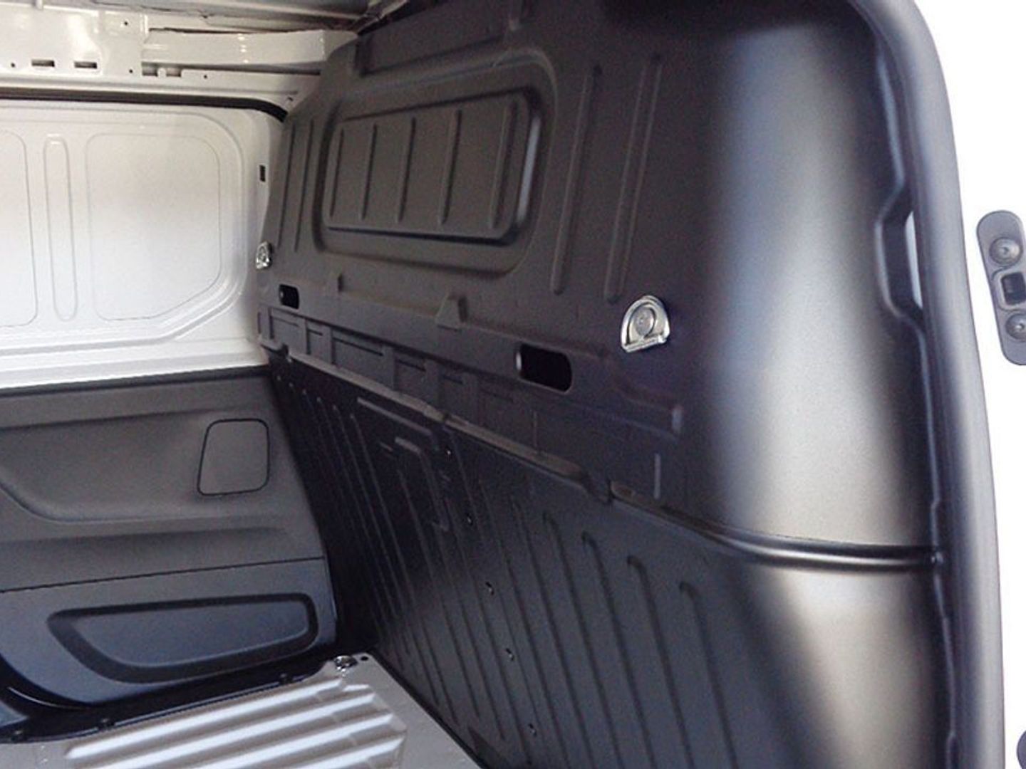 Opel Combo Cargo 1.5 Diesel S&S L 75 kW (102 CV)