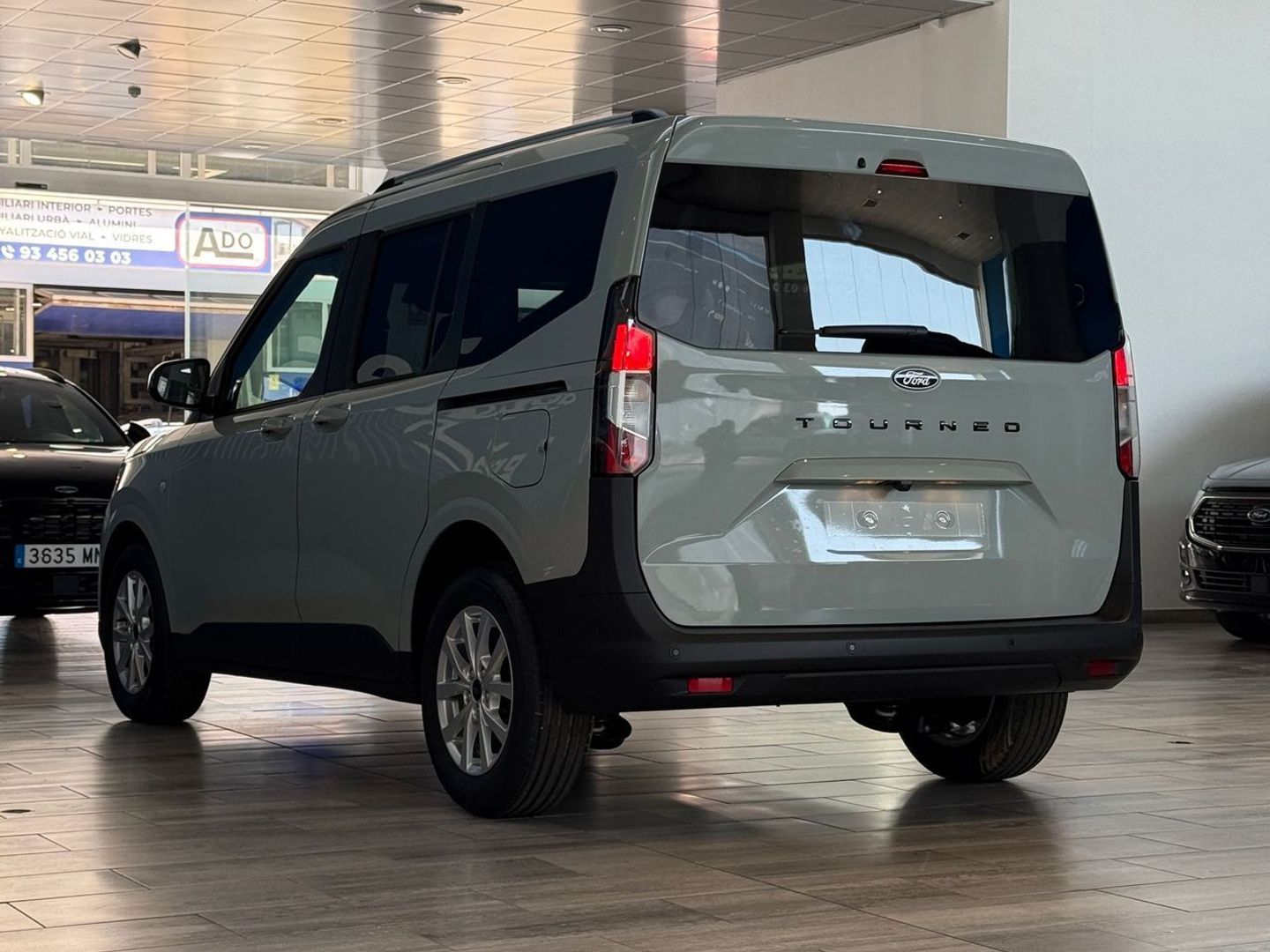 Ford Tourneo Courier 1.0 EcoBoost Titanium 92 kW (125 CV)