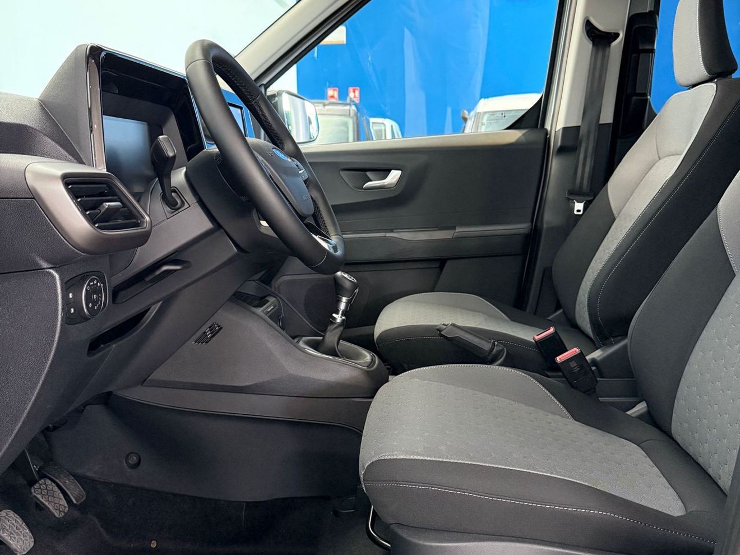 Ford Tourneo Courier 1.0 EcoBoost Titanium 92 kW (125 CV)