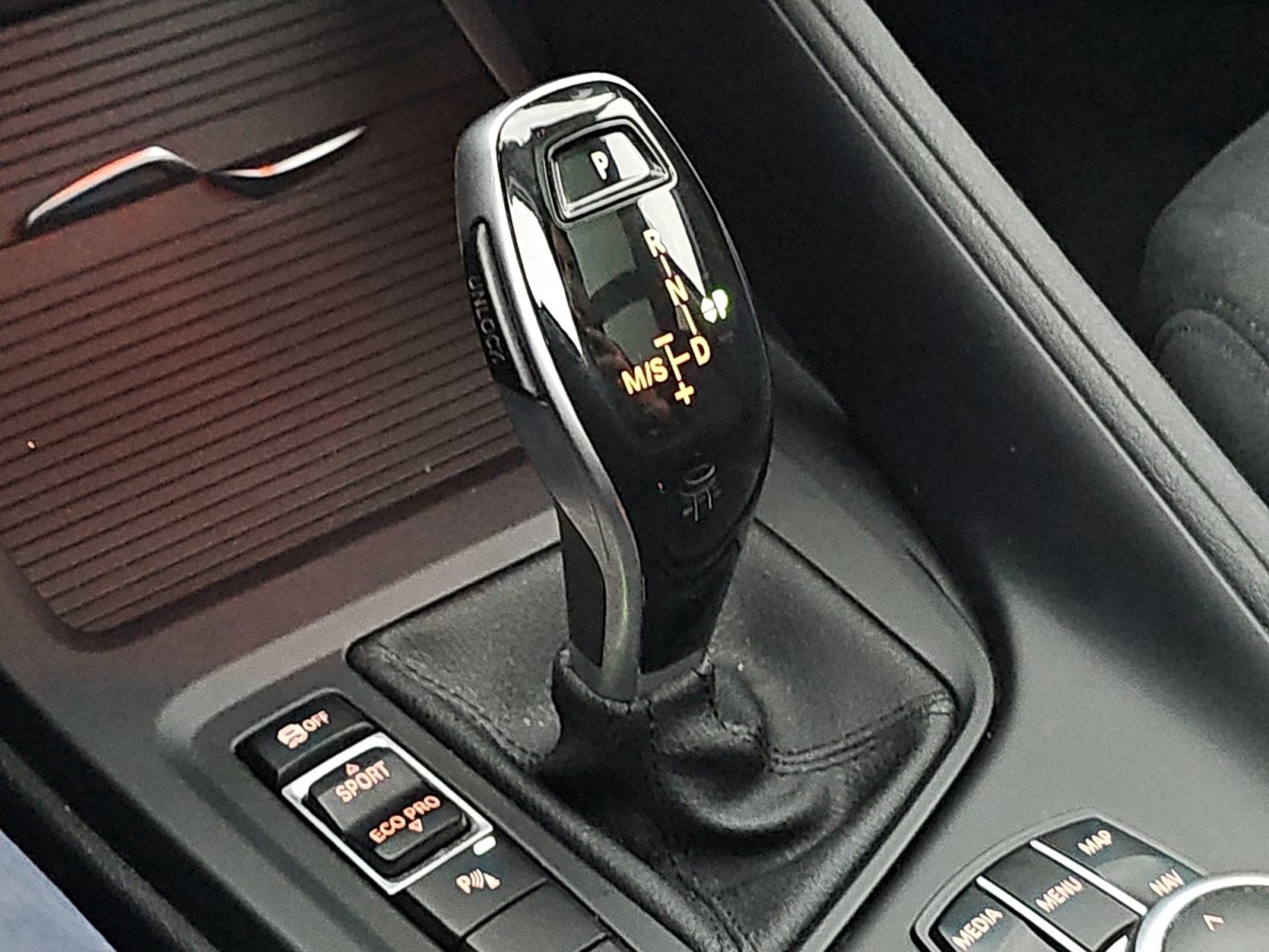 BMW X1 sDrive18i 100 kW (136 CV)