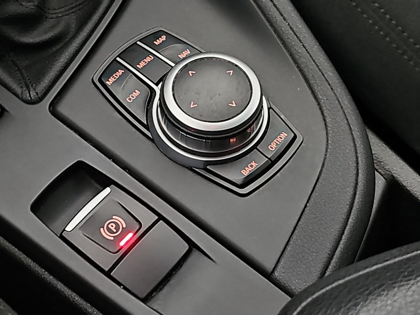 BMW X1 sDrive18i 100 kW (136 CV)