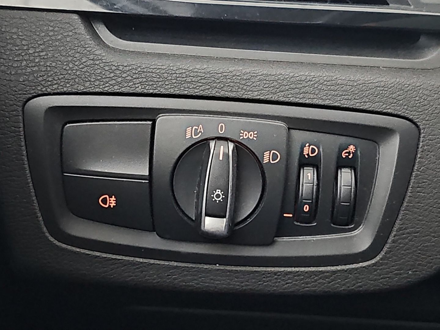 BMW X1 sDrive18i 100 kW (136 CV)