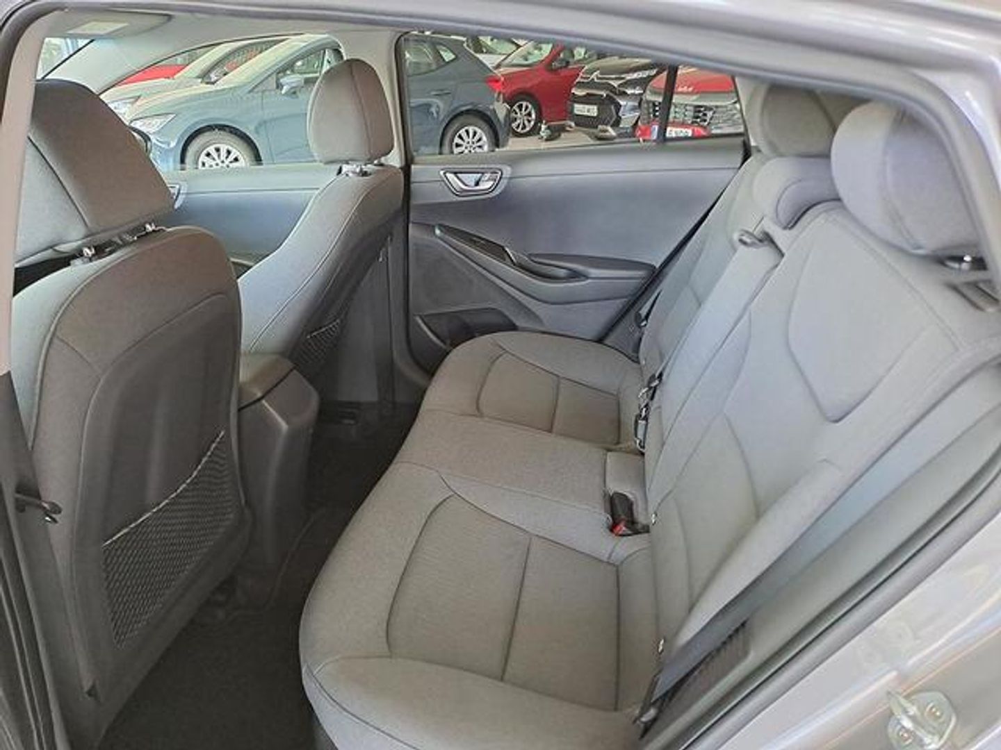 Hyundai Ioniq 1.6 GDI PHEV Klass DCT 104 kW (141 CV)