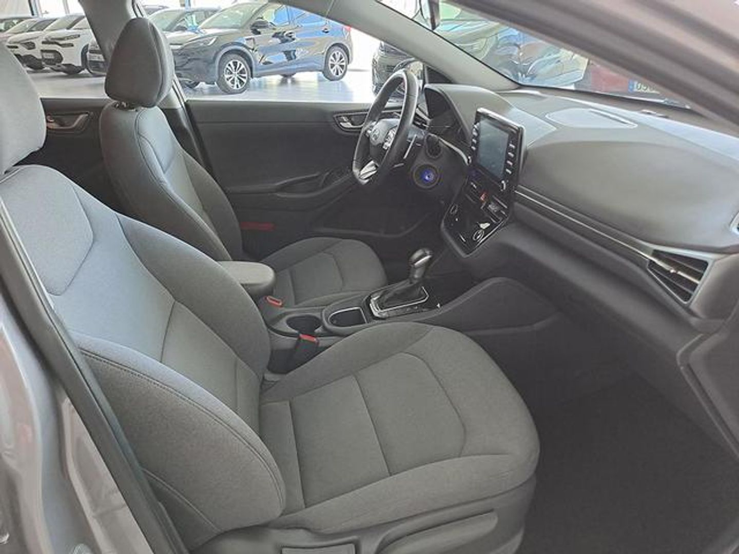 Hyundai Ioniq 1.6 GDI PHEV Klass DCT 104 kW (141 CV)