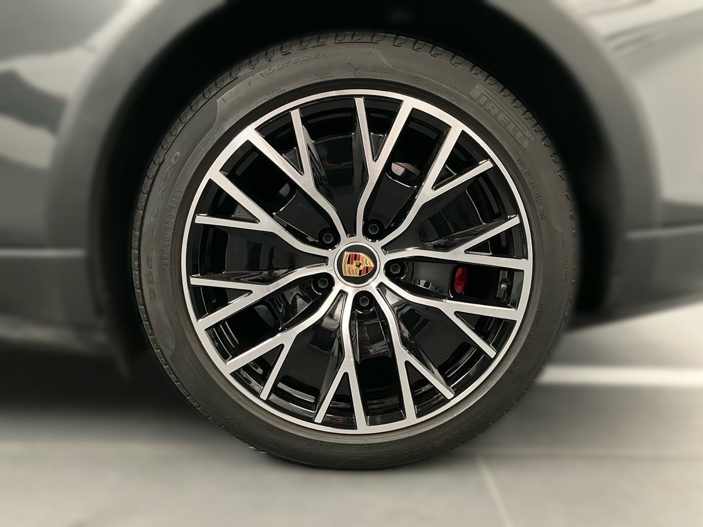 Porsche Taycan 4S Cross Turismo 420 kW (571 CV)