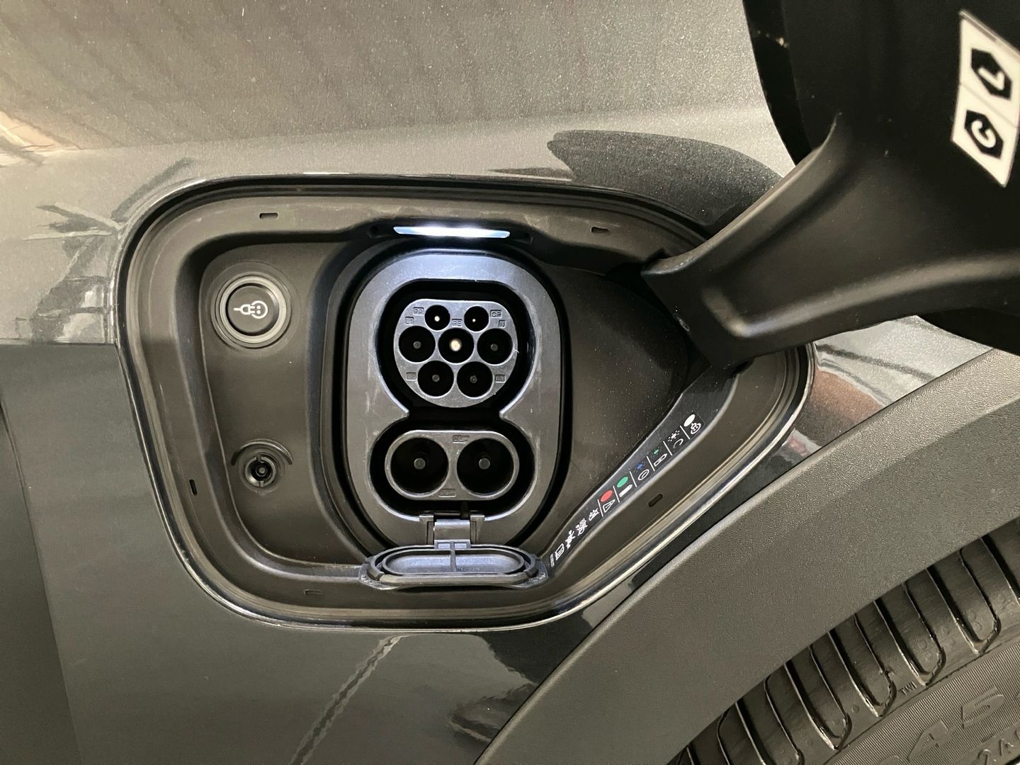 Porsche Taycan 4S Cross Turismo 420 kW (571 CV)