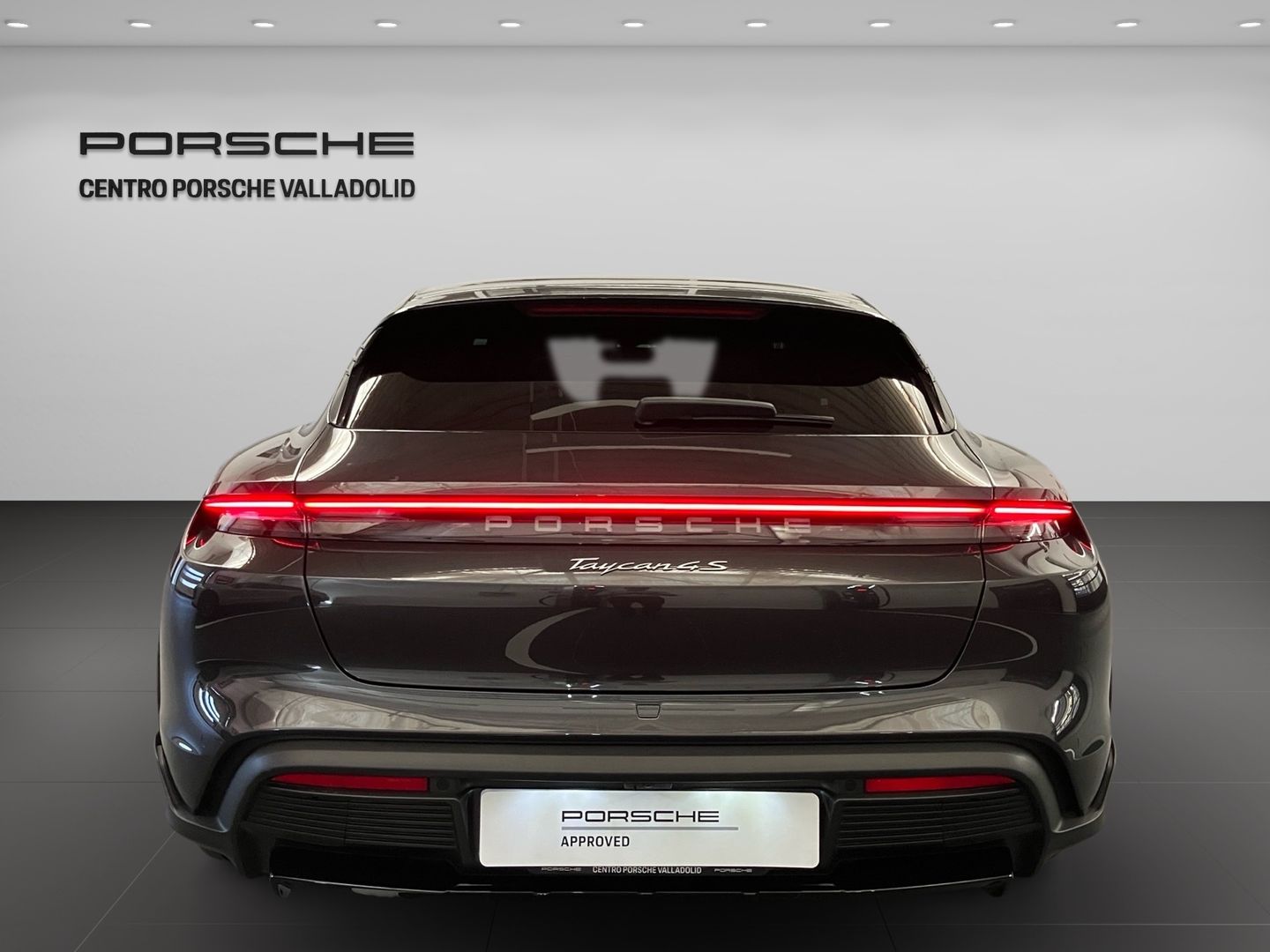Porsche Taycan 4S Cross Turismo 420 kW (571 CV)