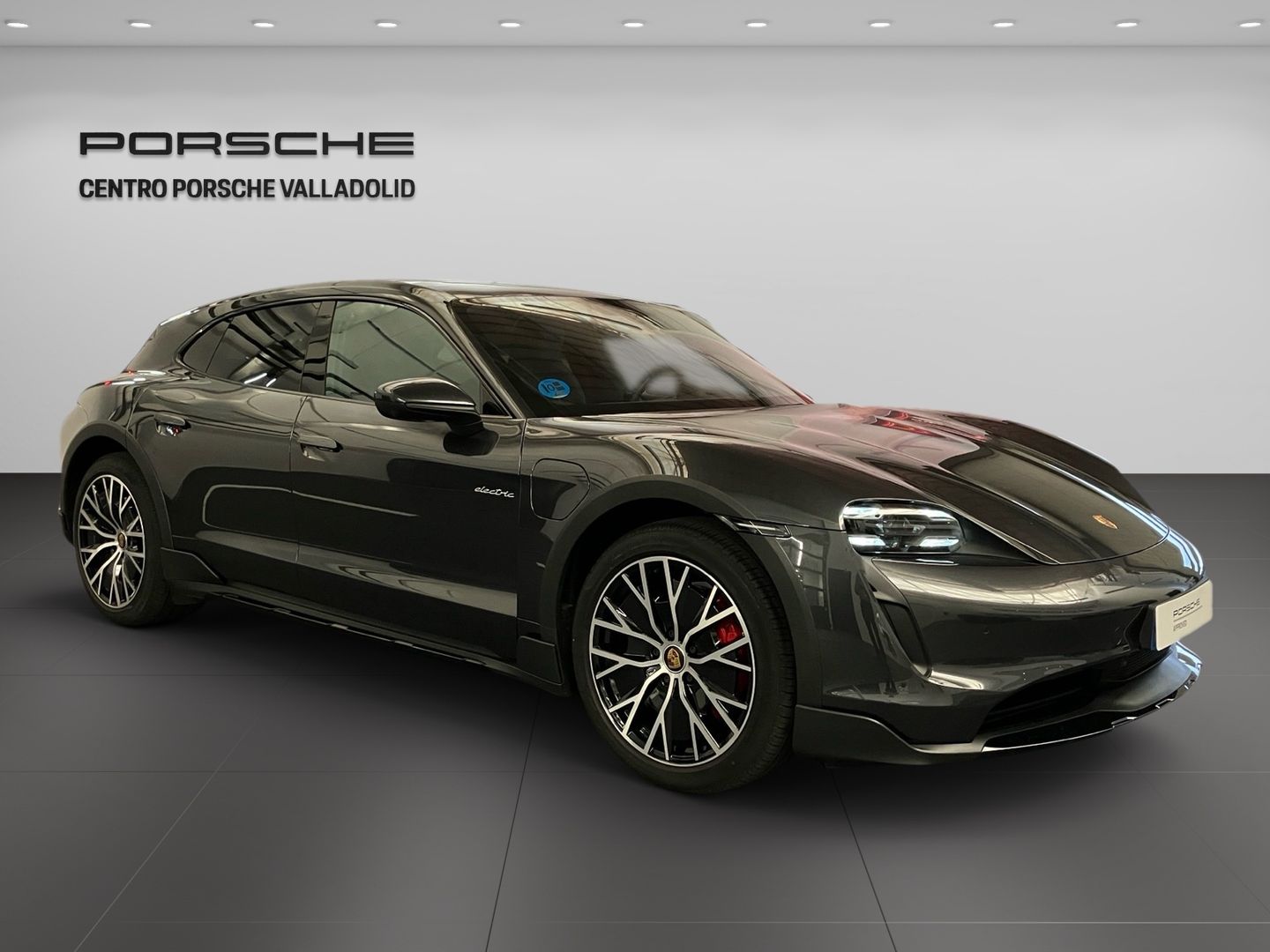 Porsche Taycan 4S Cross Turismo 420 kW (571 CV)