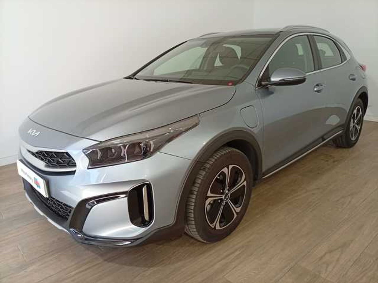 Kia XCeed 1.6 GDi PHEV eDrive 104 kW (141 CV) Gris Plata SUV