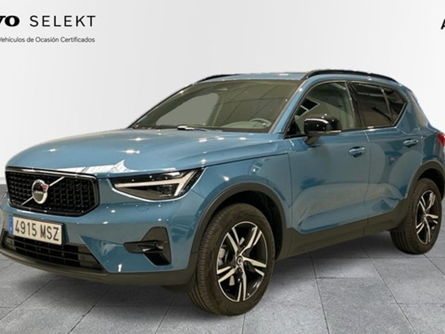Volvo XC40 B3 G Plus Dark Auto 120 kW (163 CV) Azul All Terrain / Pick-up