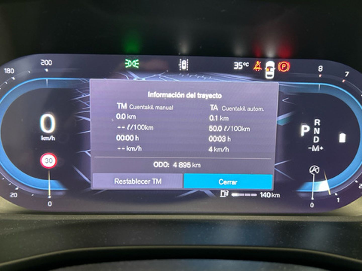 Volvo XC40 B3 G Plus Dark Auto 120 kW (163 CV)