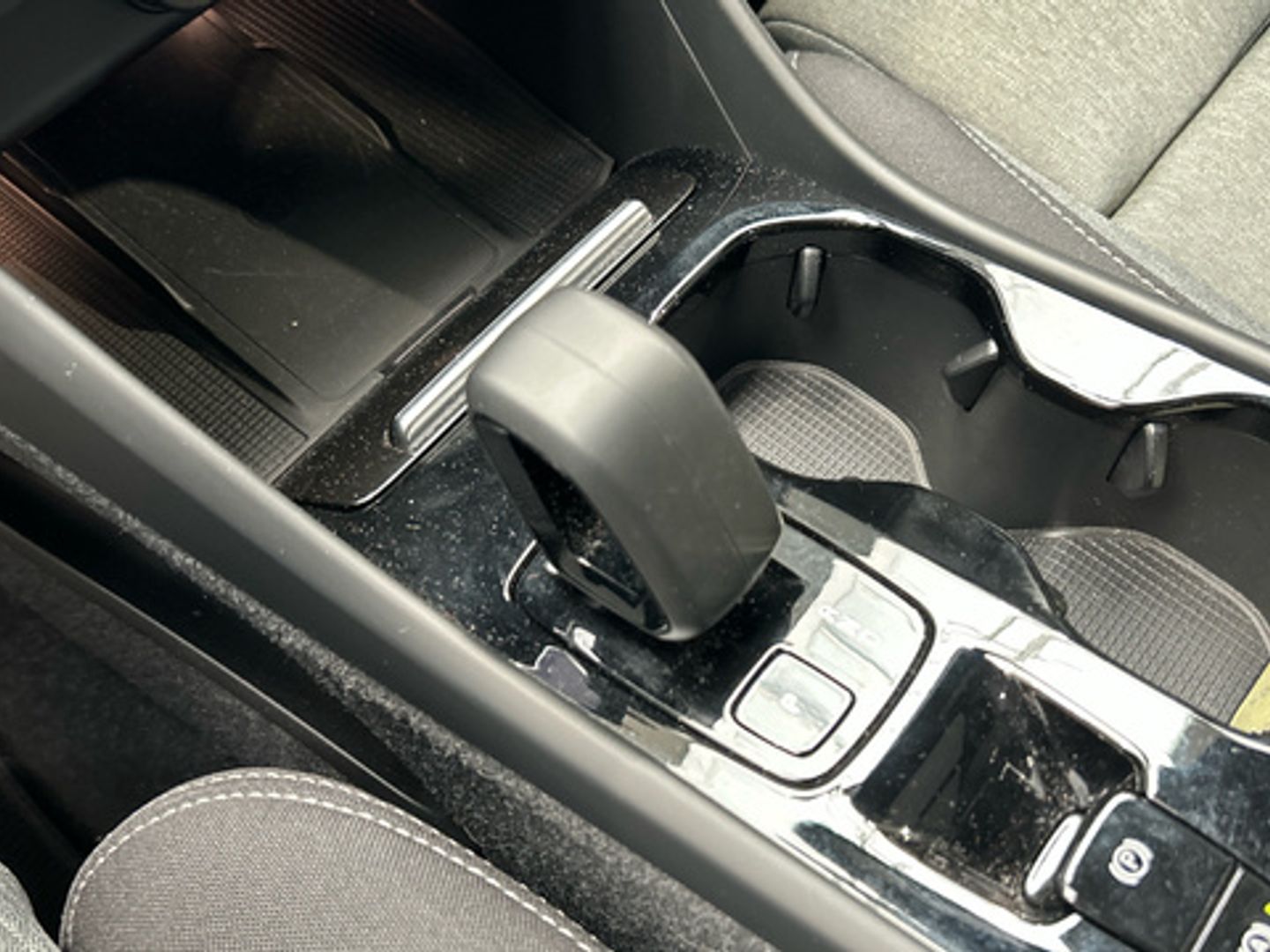 Volvo XC40 B3 G Plus Dark Auto 120 kW (163 CV)