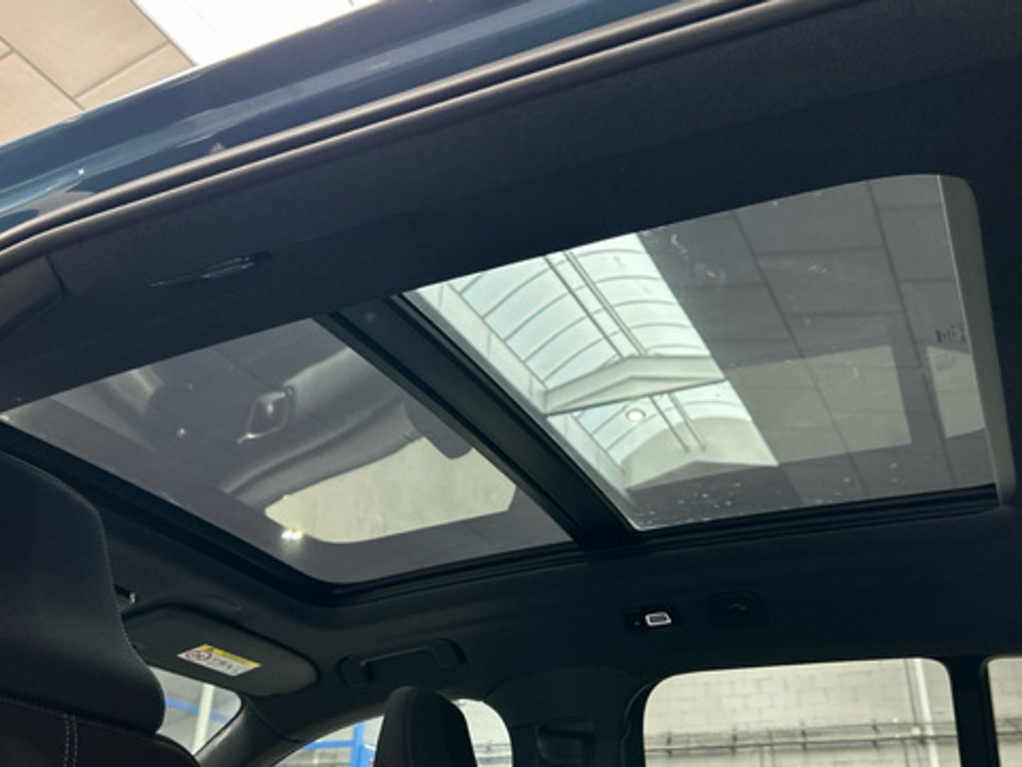 Volvo XC40 B3 G Plus Dark Auto 120 kW (163 CV)