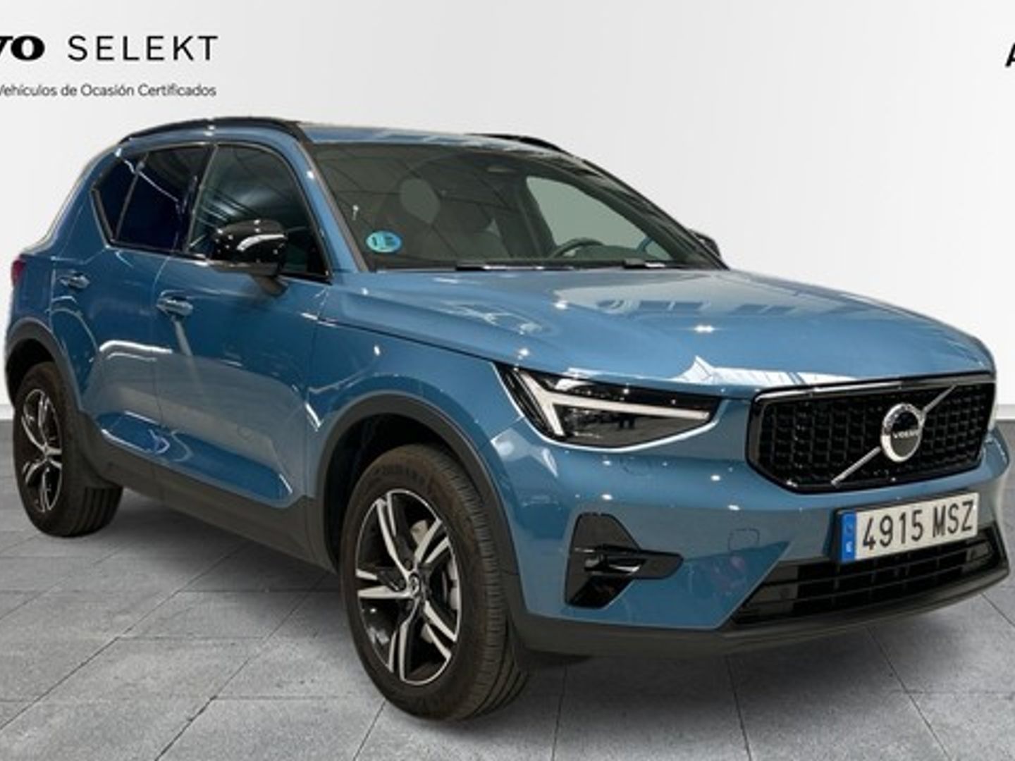 Volvo XC40 B3 G Plus Dark Auto 120 kW (163 CV)