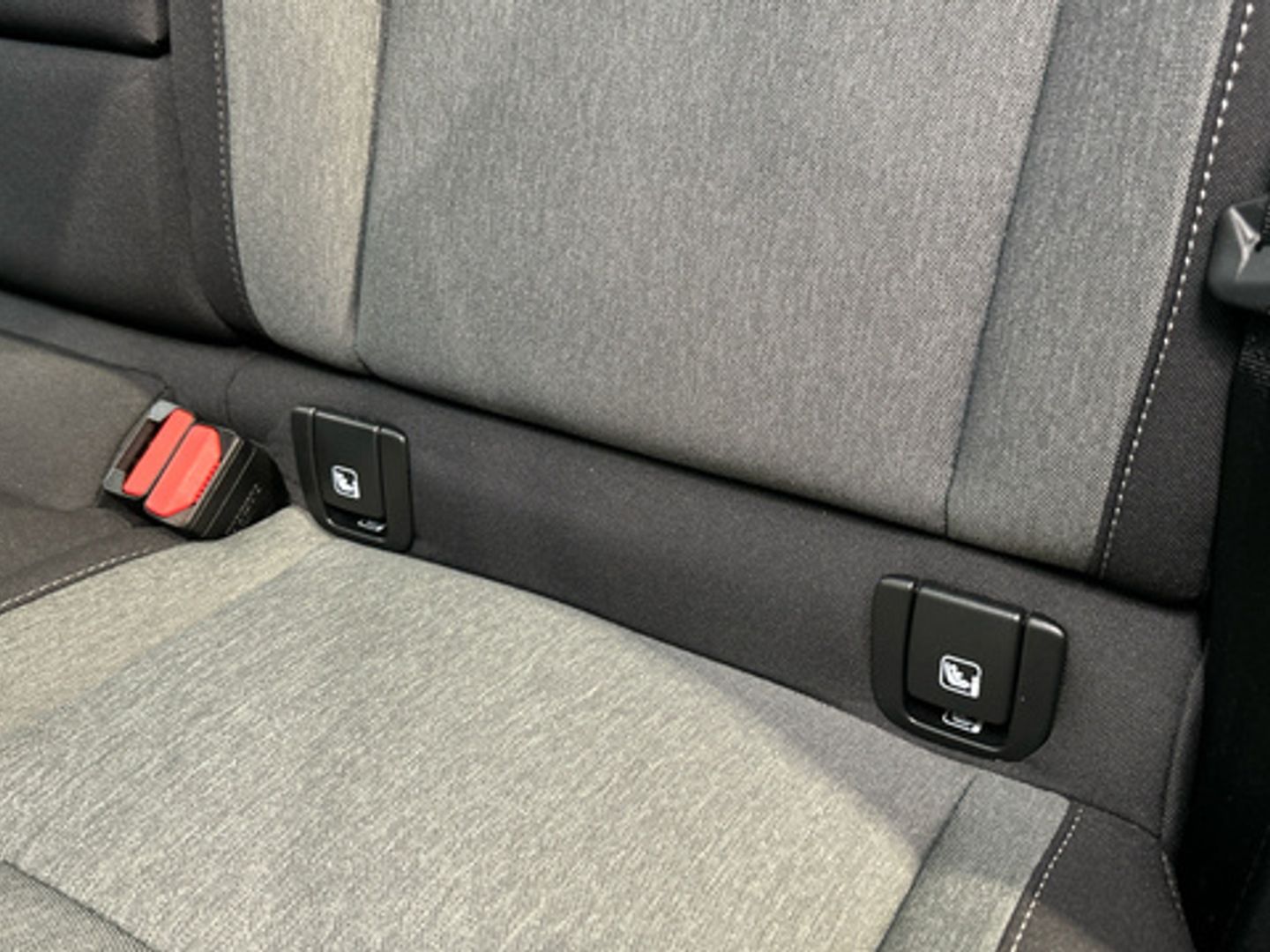 Volvo XC40 B3 G Plus Dark Auto 120 kW (163 CV)