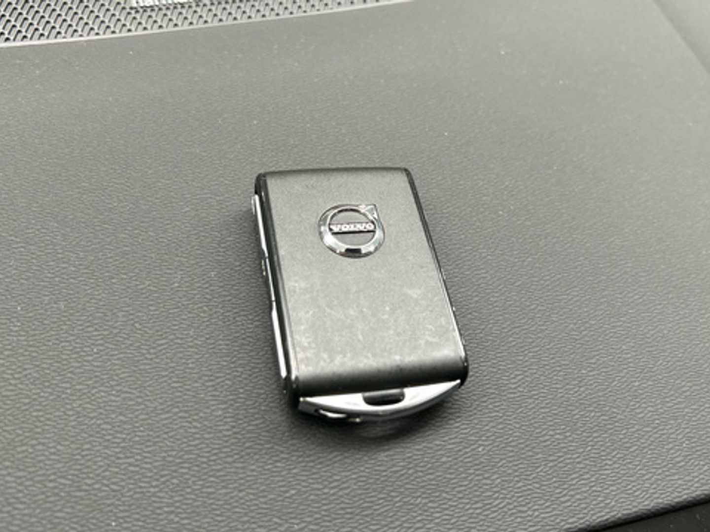 Volvo XC40 B3 G Plus Dark Auto 120 kW (163 CV)