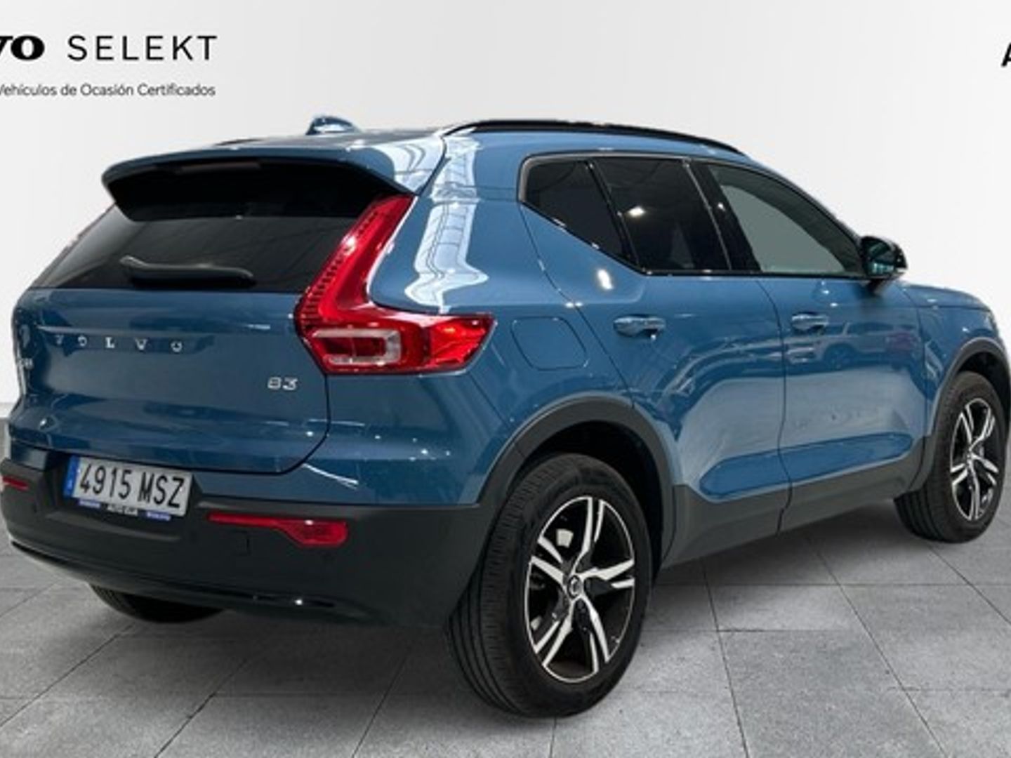 Volvo XC40 B3 G Plus Dark Auto 120 kW (163 CV)