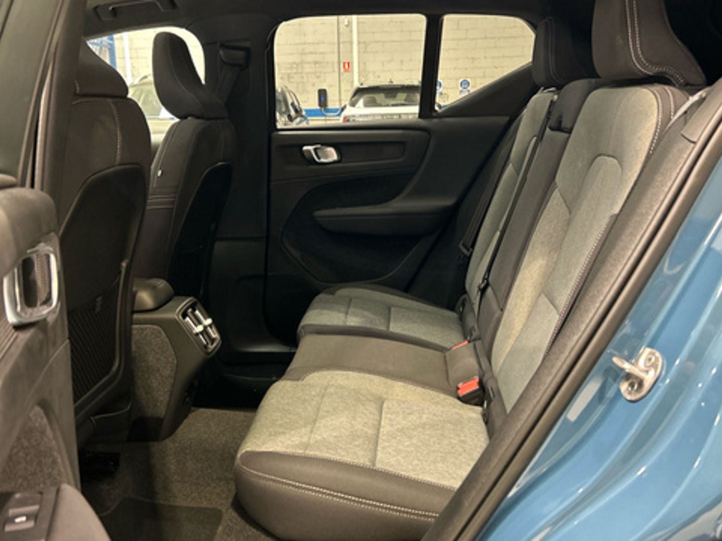 Volvo XC40 B3 G Plus Dark Auto 120 kW (163 CV)
