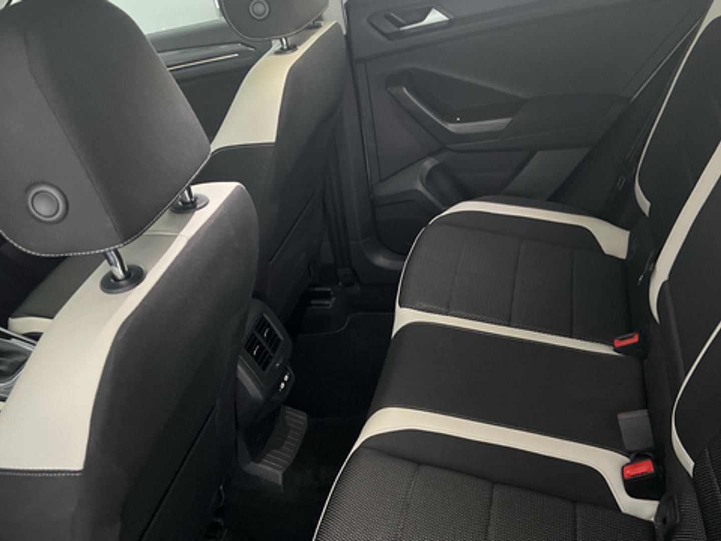 Volkswagen T-Roc Sport 2.0 TDI 110 kW (150 CV) DSG