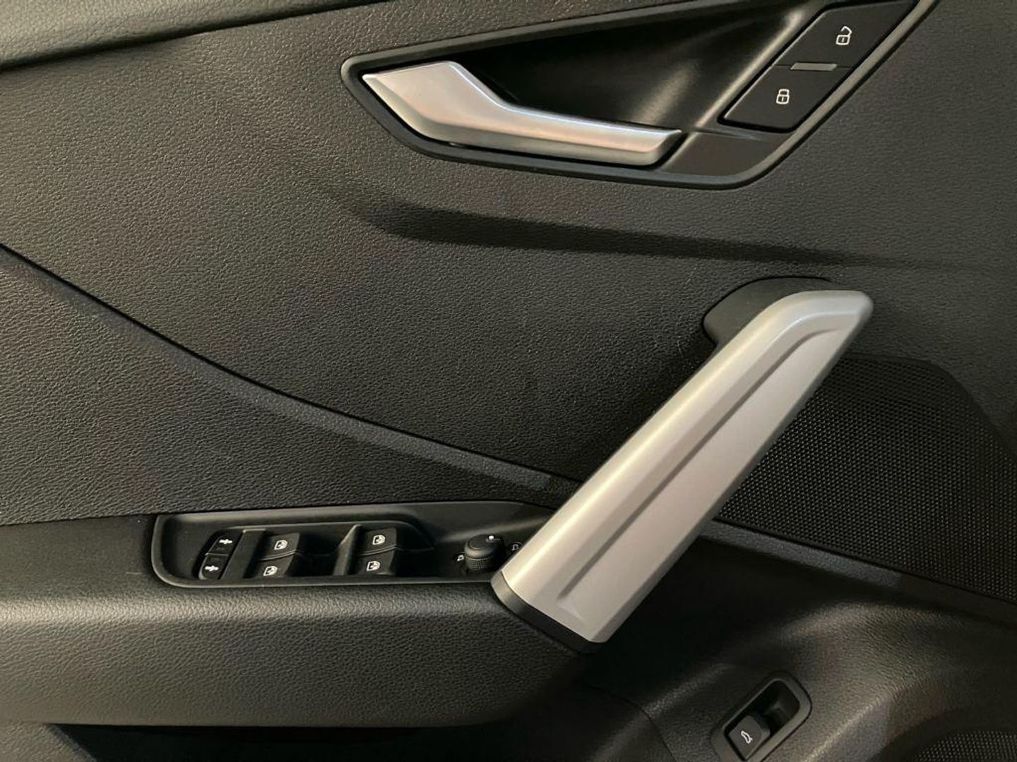 Audi Q2 Advanced 30 TFSI 81 kW (110 CV)