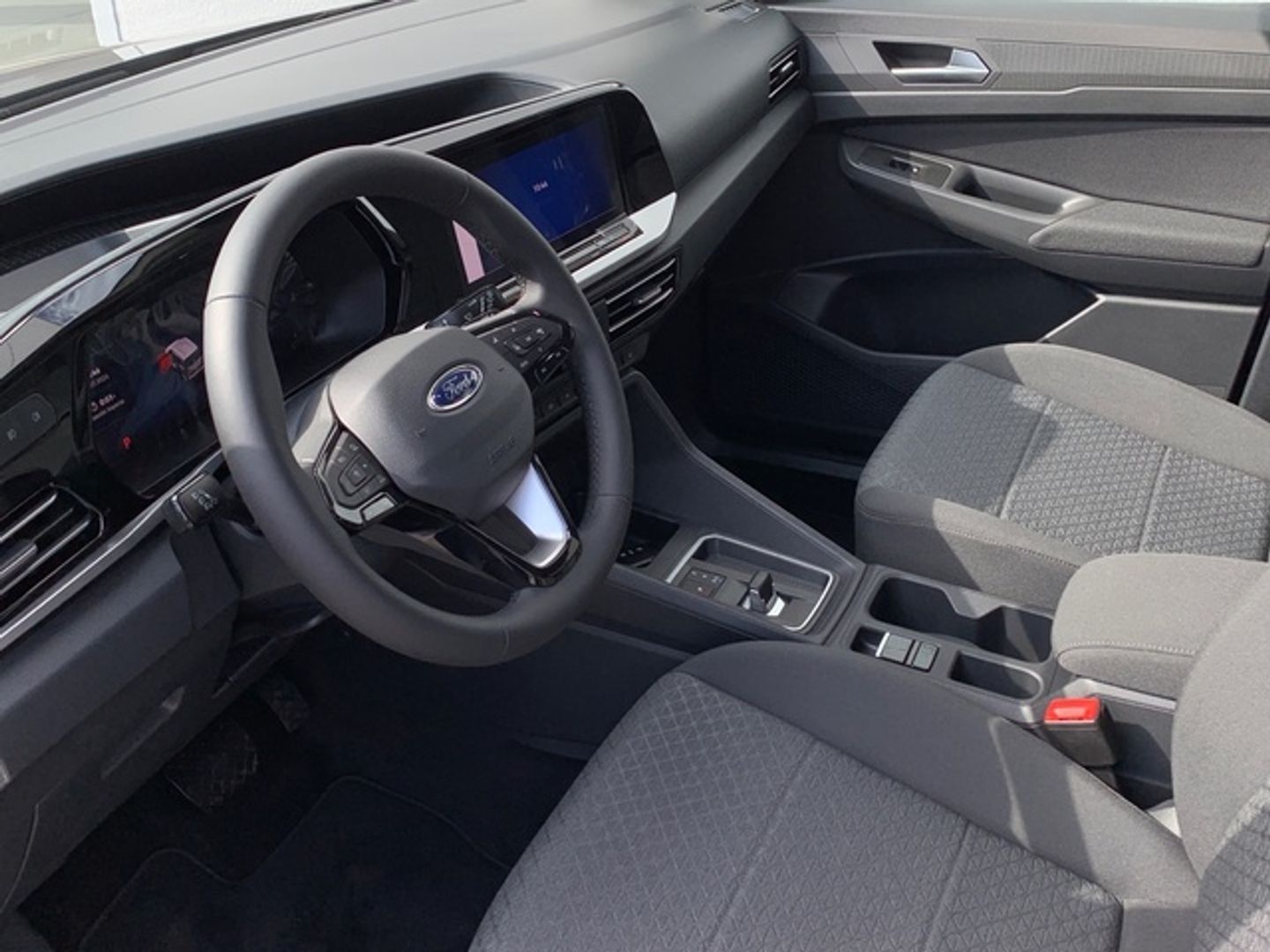 Ford Grand Tourneo Connect 1.5 Ecoboost PHEV Titanium Auto 110 kW (150 CV)