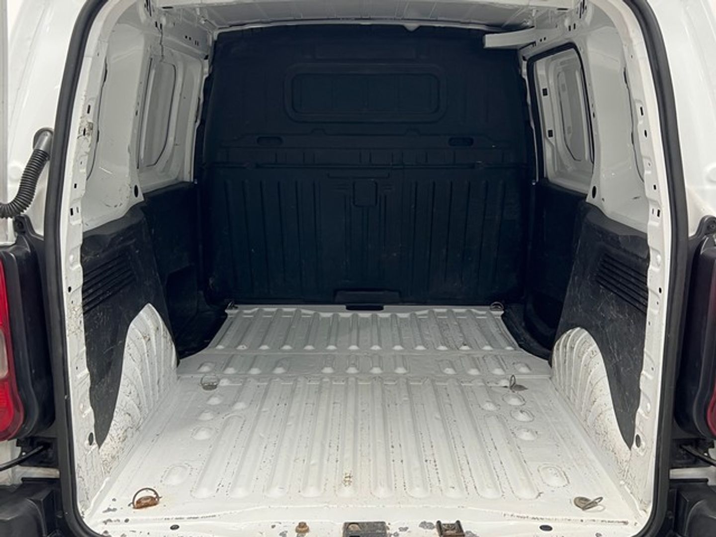 Peugeot Partner Furgon BlueHDi 100 Pro Standard 600kg 73 kW (98 CV)