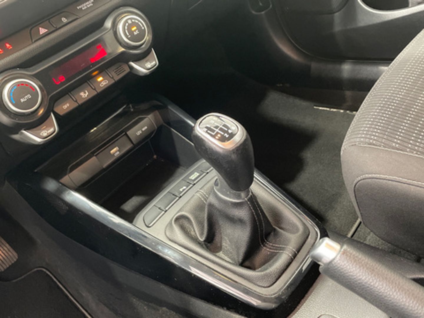 Kia Stonic 1.0 T-GDi MHEV Drive iMT 88 kW (120 CV)