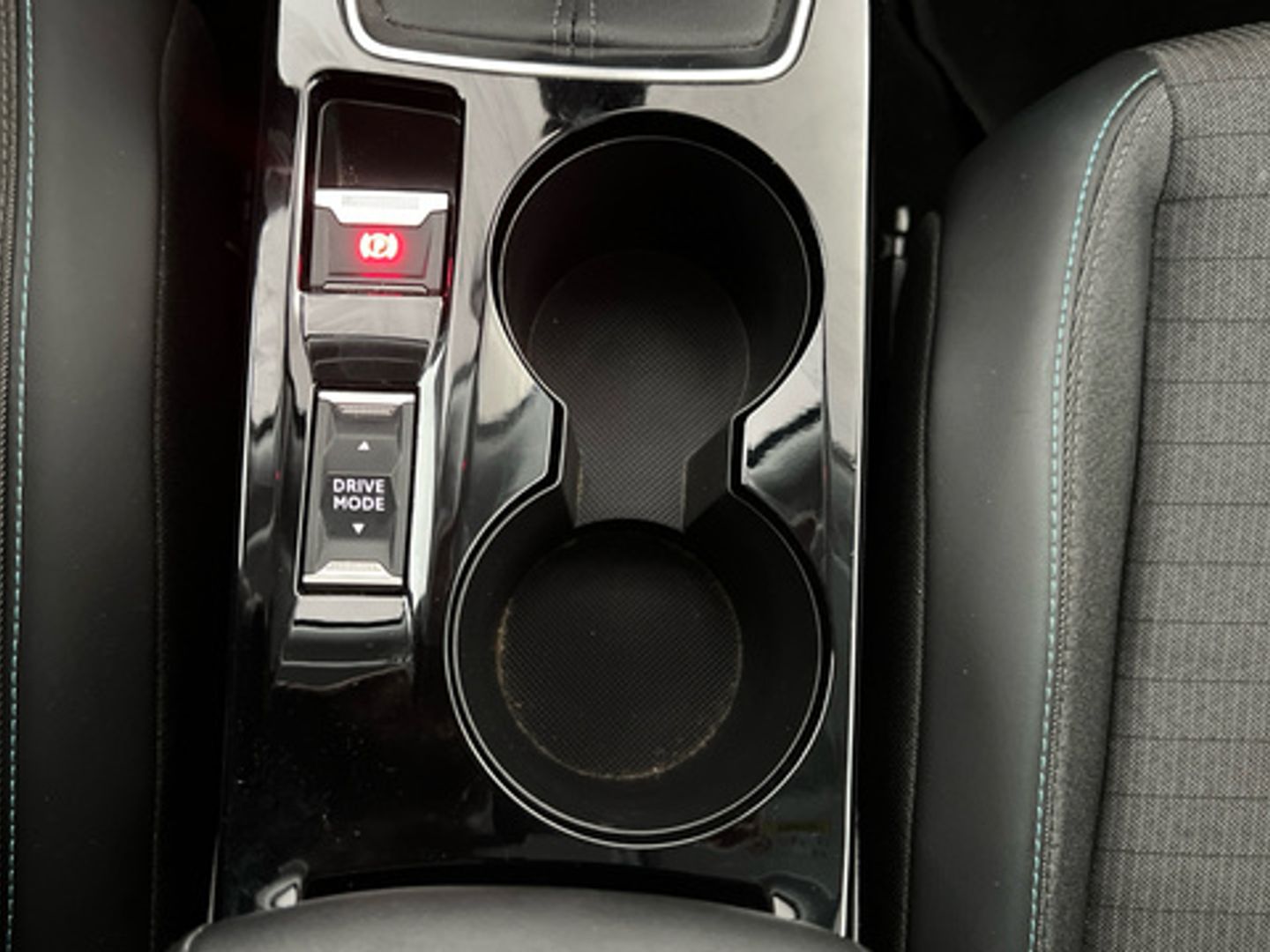 Peugeot 2008 PureTech 100 S&S Allure 75 kW (100 CV)
