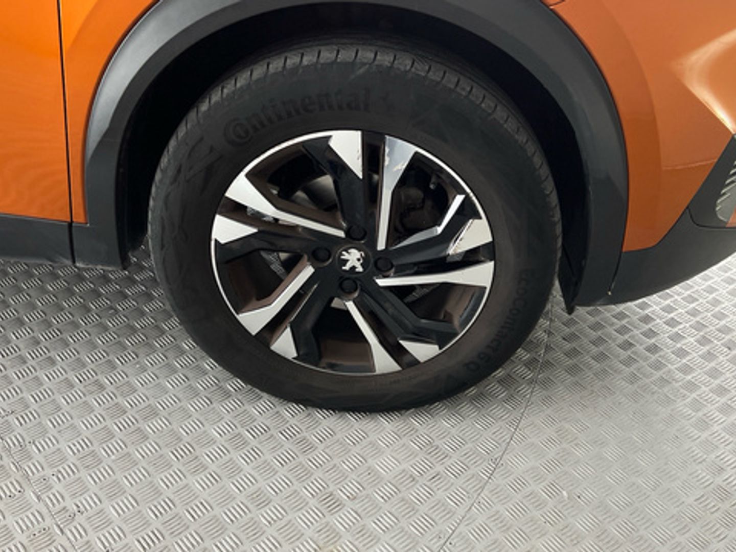 Peugeot 2008 PureTech 100 S&S Allure 75 kW (100 CV)