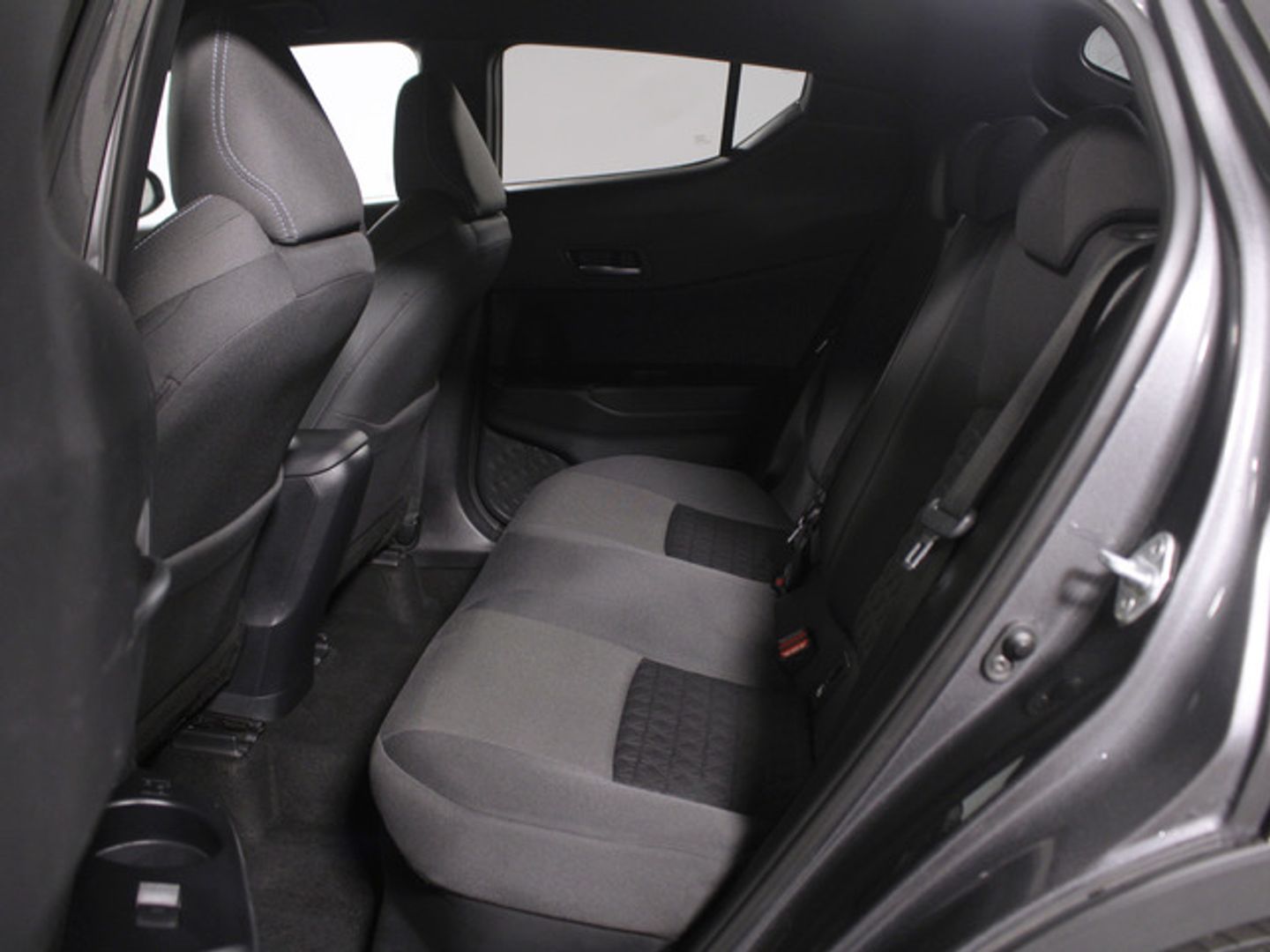 Toyota C-HR 1.8 125H Advance 90 kW (122 CV)