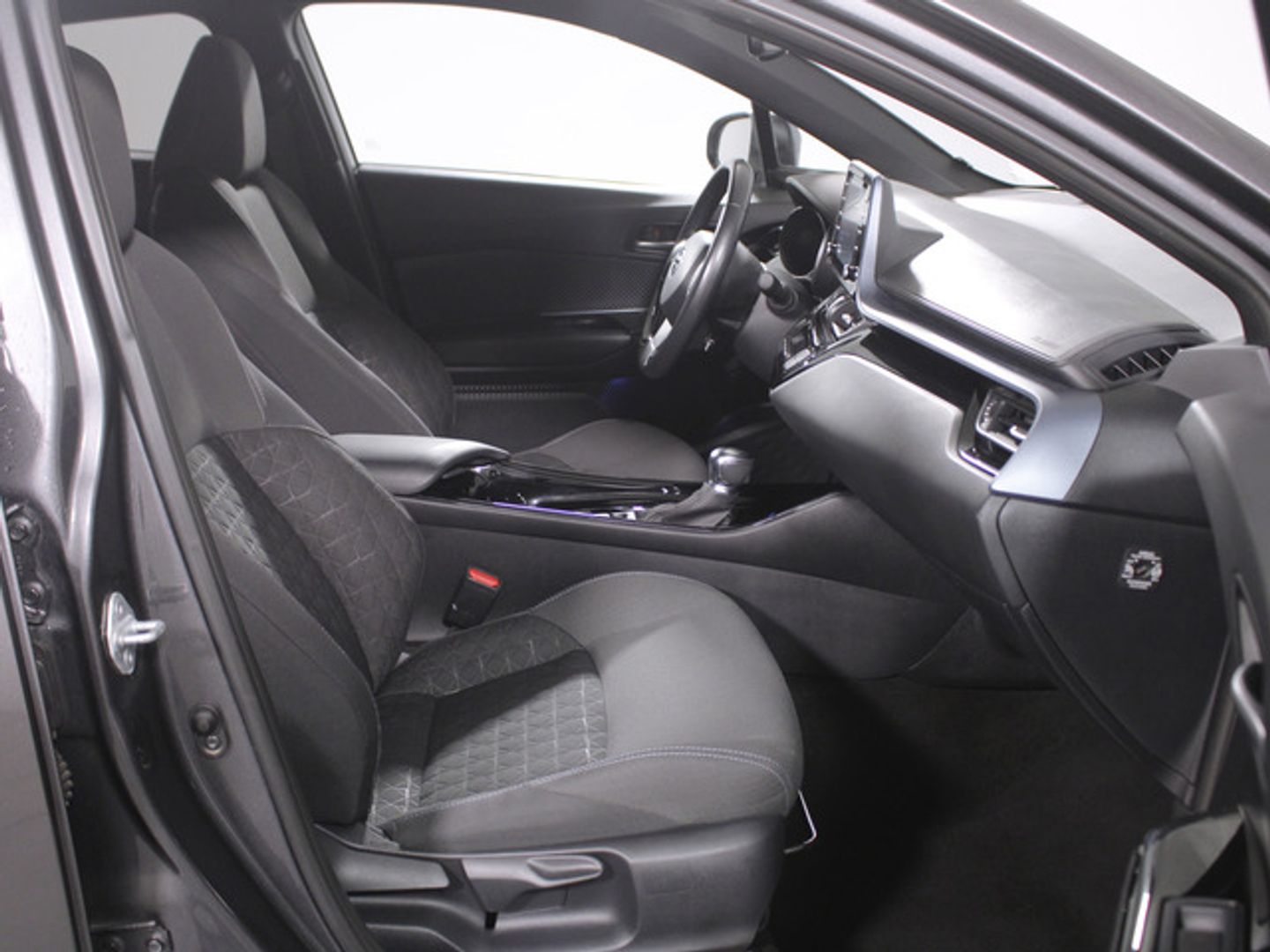 Toyota C-HR 1.8 125H Advance 90 kW (122 CV)