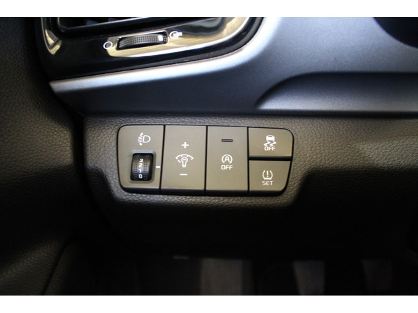 Kia Stonic 1.0 T-GDi MHEV Drive iMT 74 kW (100 CV)