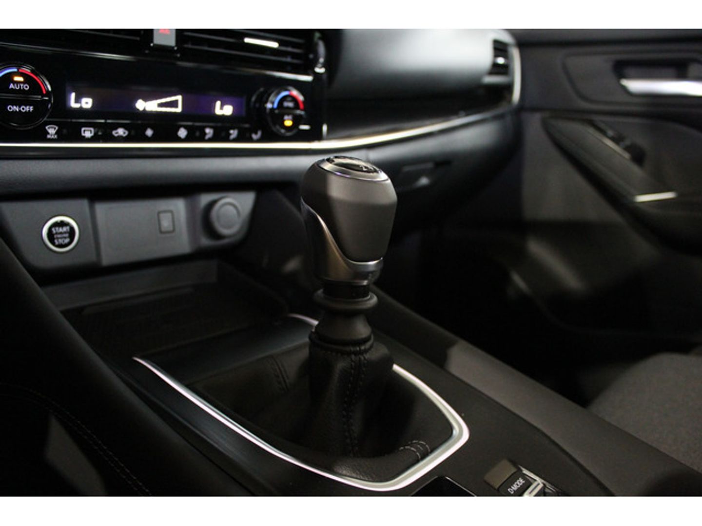 Nissan Qashqai DIG-T 140 mHEV N-Connecta 4x2 103 kW (140 CV)