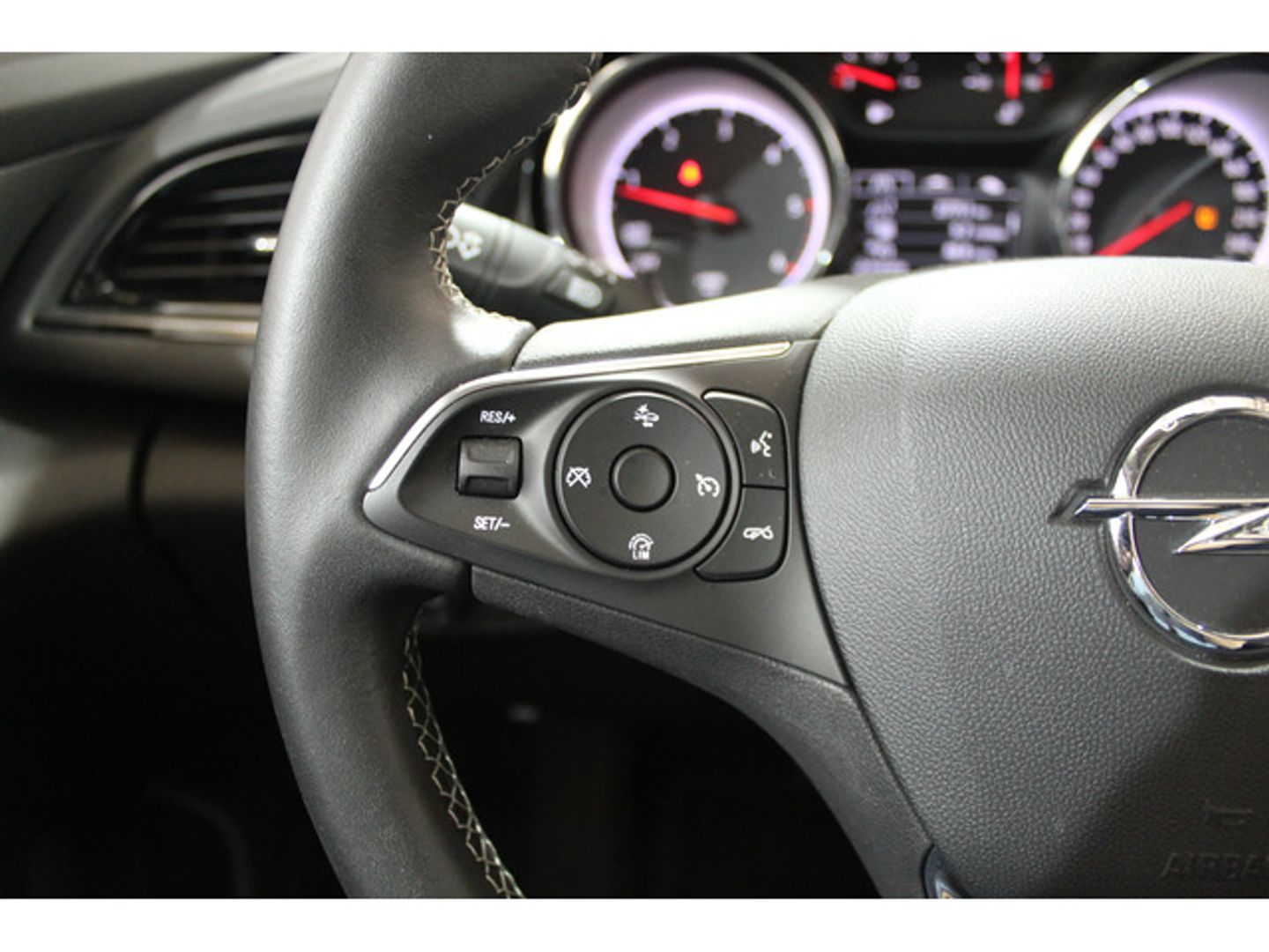 Opel Insignia 1.5D DVH GS Business Edition AT8 90 kW (122 CV)