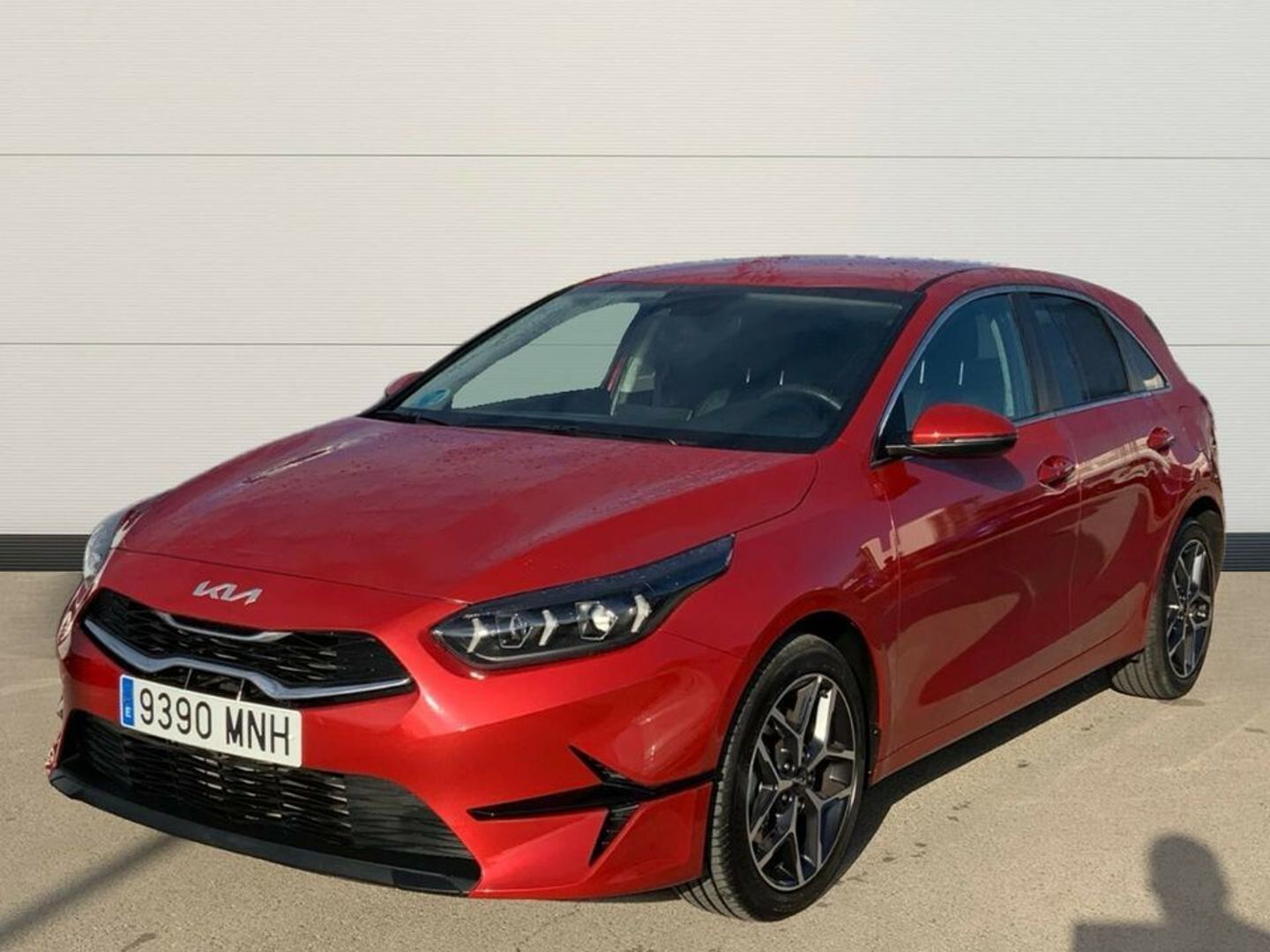Kia Ceed 1.6 MHEV iMT Tech 100 kW (136 CV)