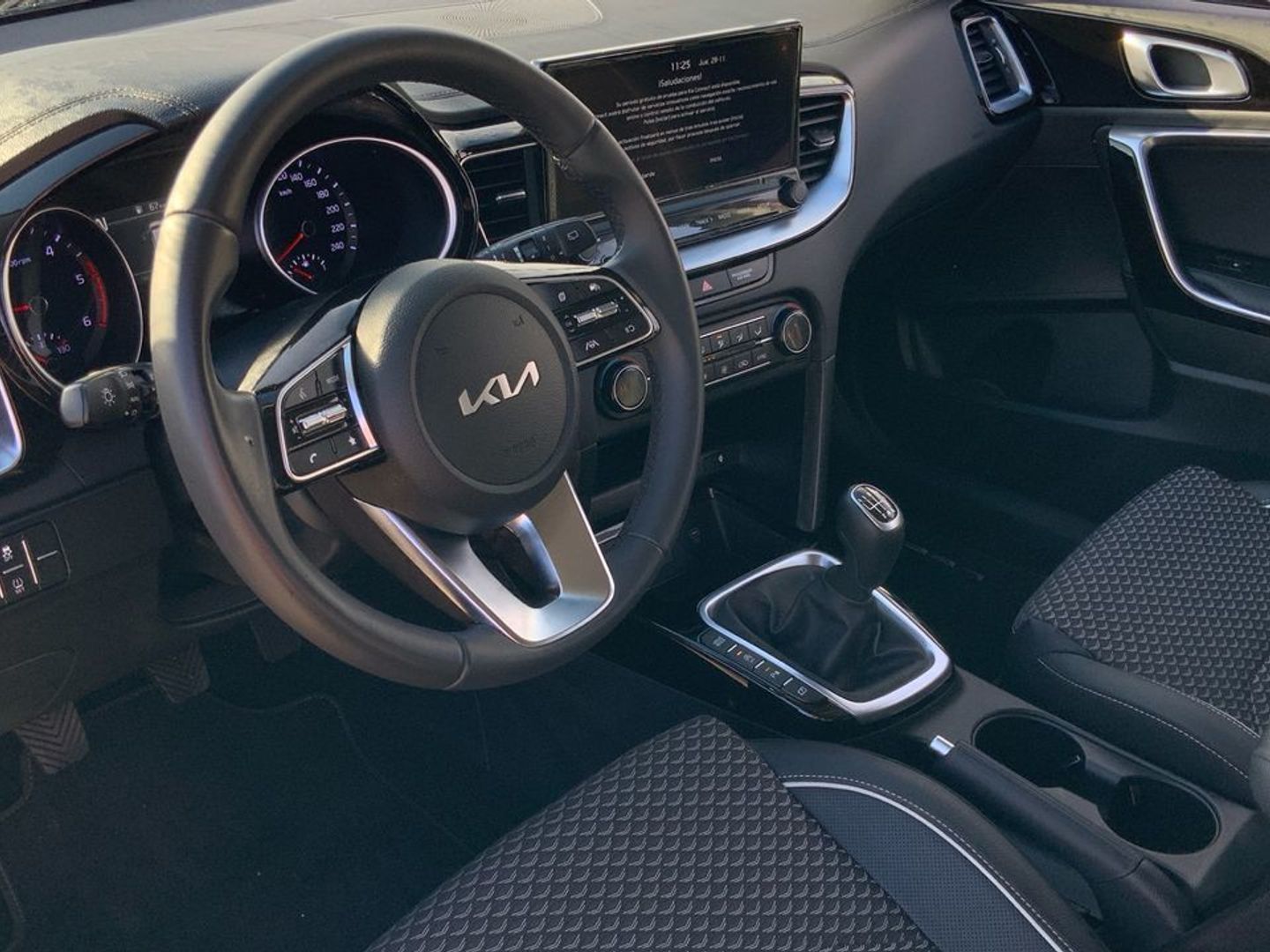 Kia Ceed 1.6 MHEV iMT Tech 100 kW (136 CV)