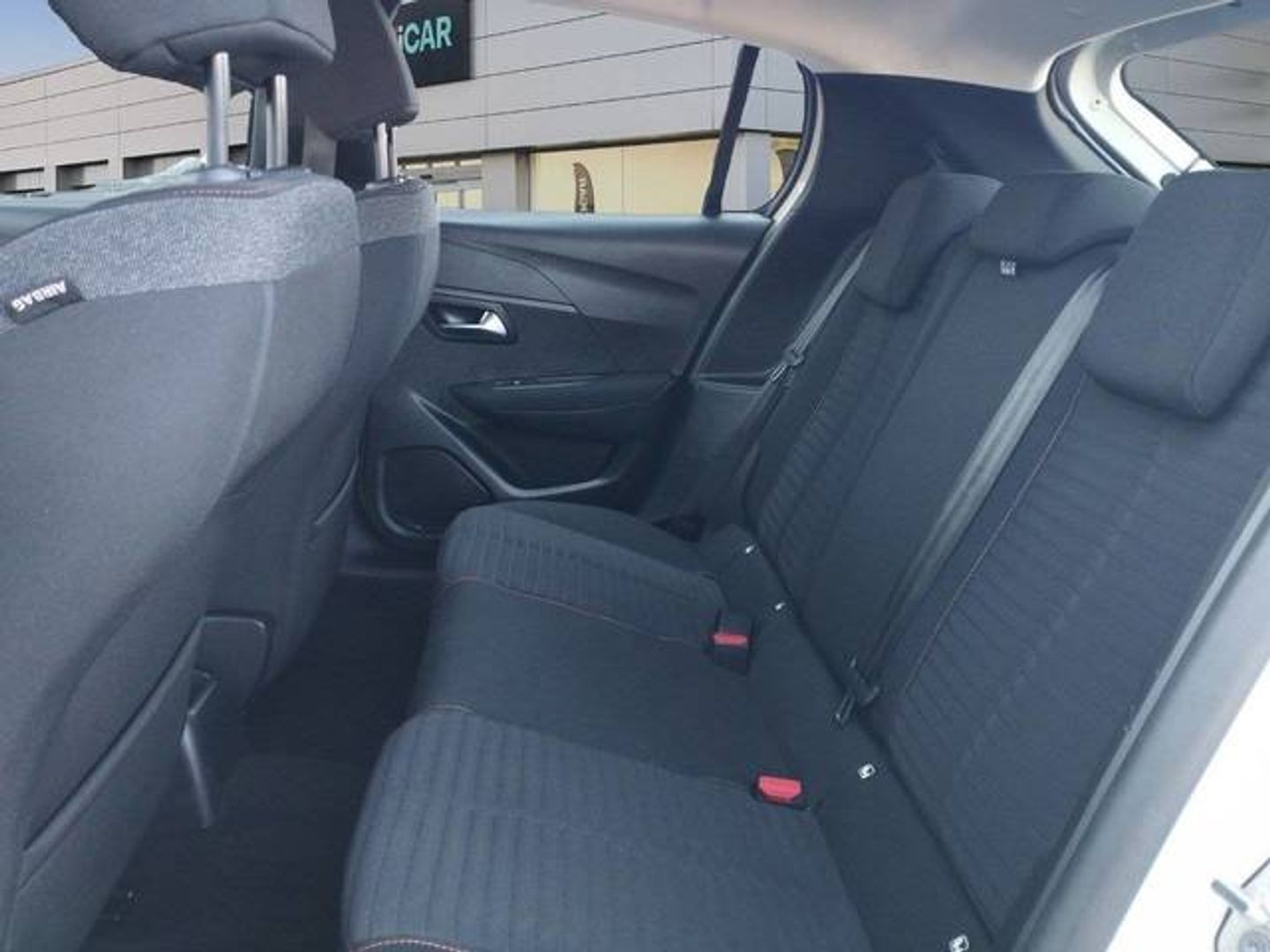 Peugeot 208 BlueHDi 100 Active Pack 75 kW (100 CV)
