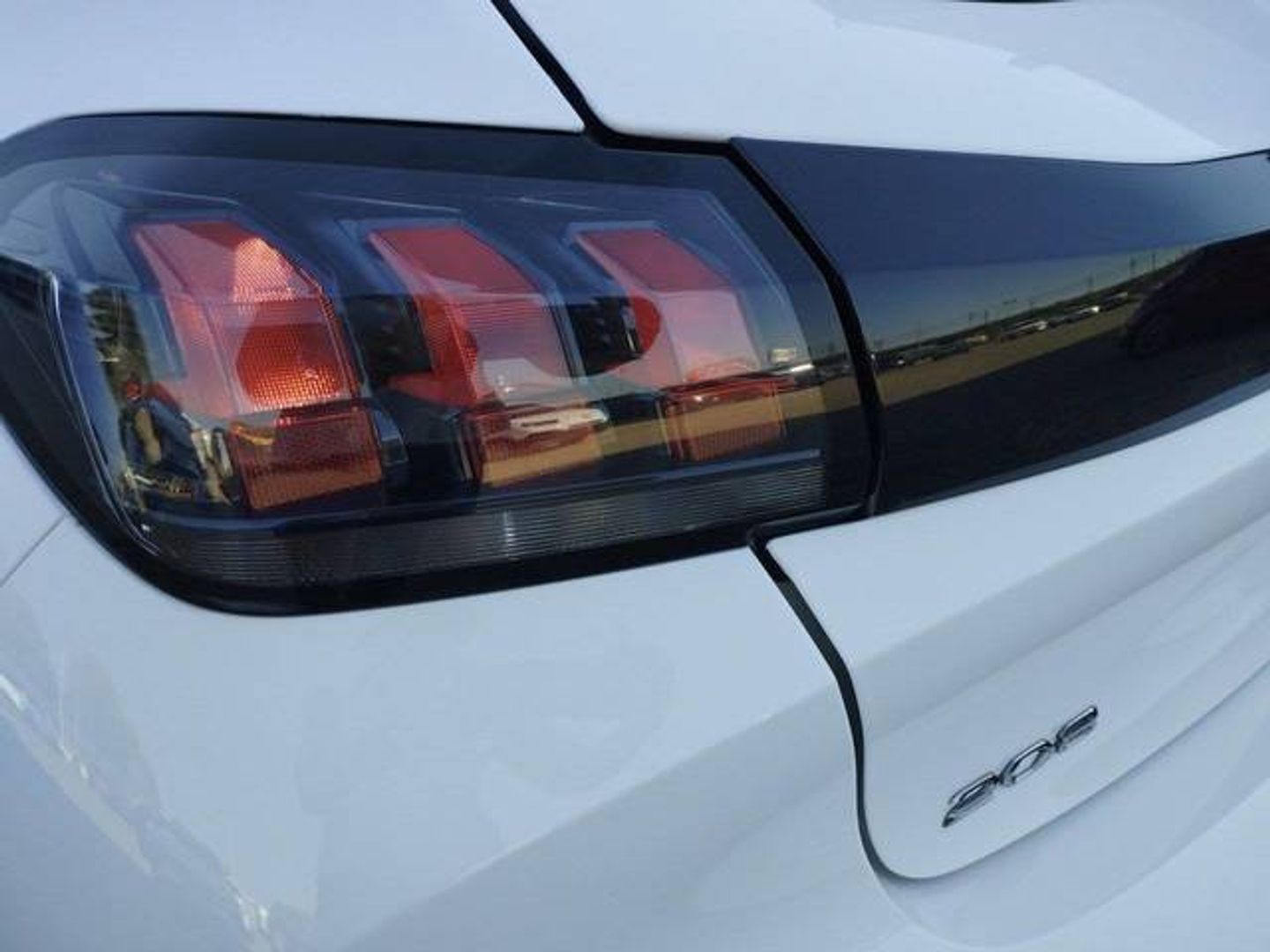 Peugeot 208 BlueHDi 100 Active Pack 75 kW (100 CV)