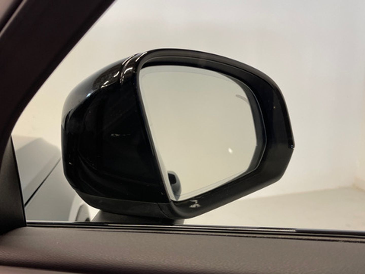 Volvo XC40 Electrico Recharge Twin Ultimate AWD Auto 300 kW (408 CV)
