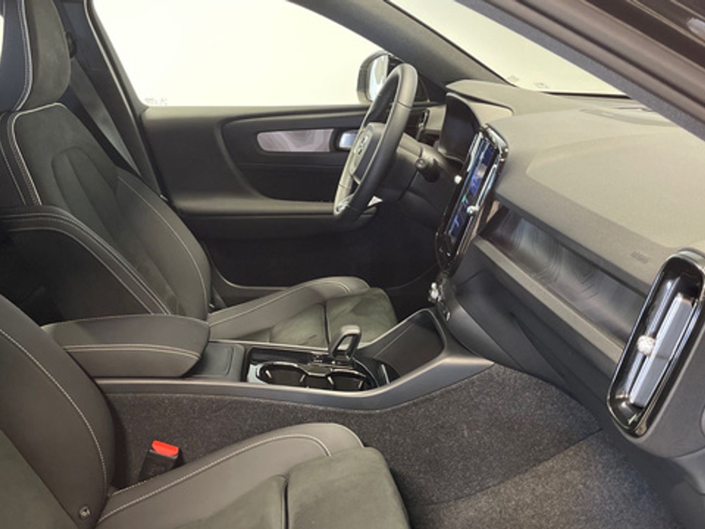 Volvo XC40 Electrico Recharge Twin Ultimate AWD Auto 300 kW (408 CV)