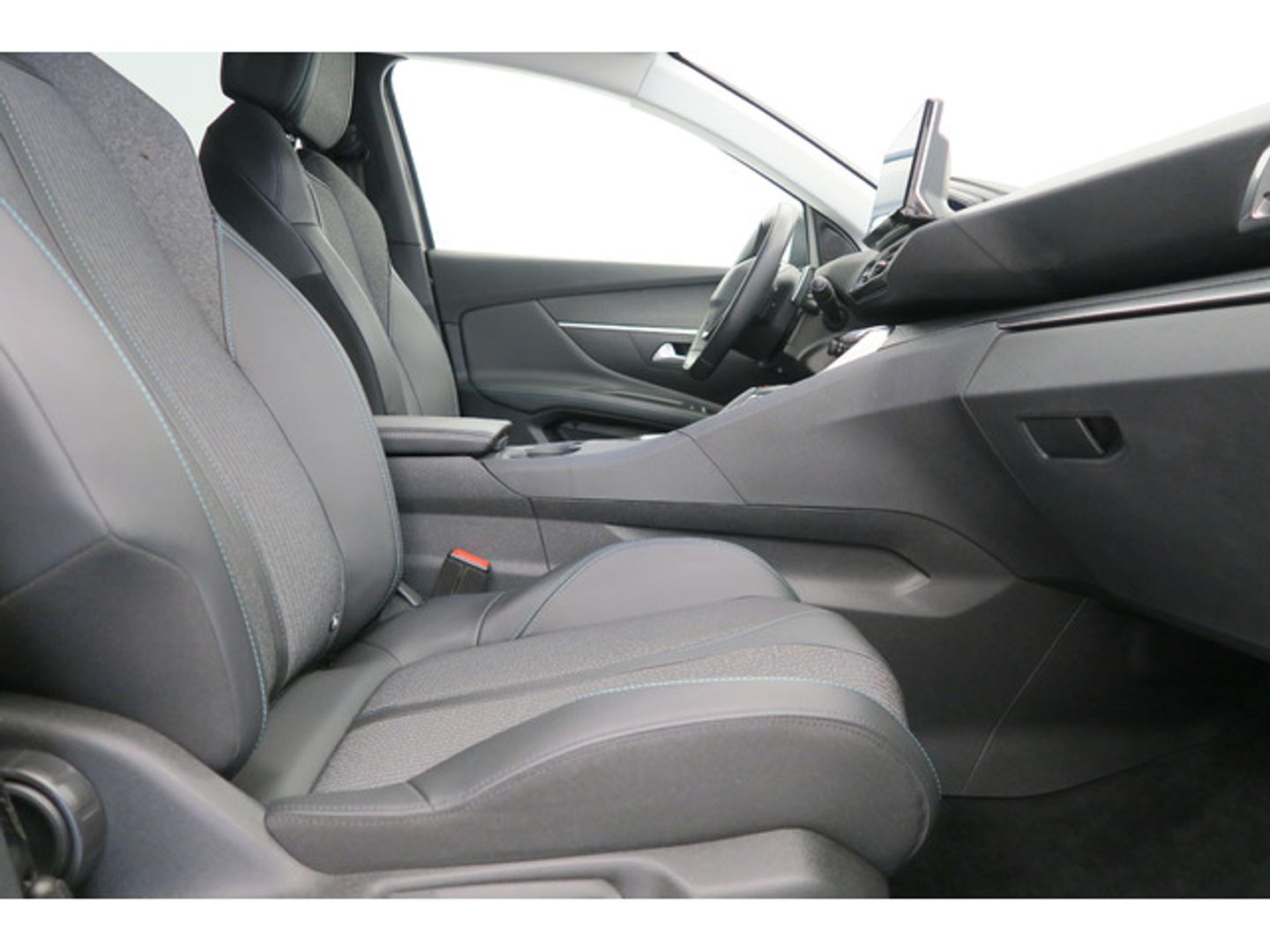 Peugeot 3008 Hybrid 225 Allure e-EAT8 165 kW (225 CV)