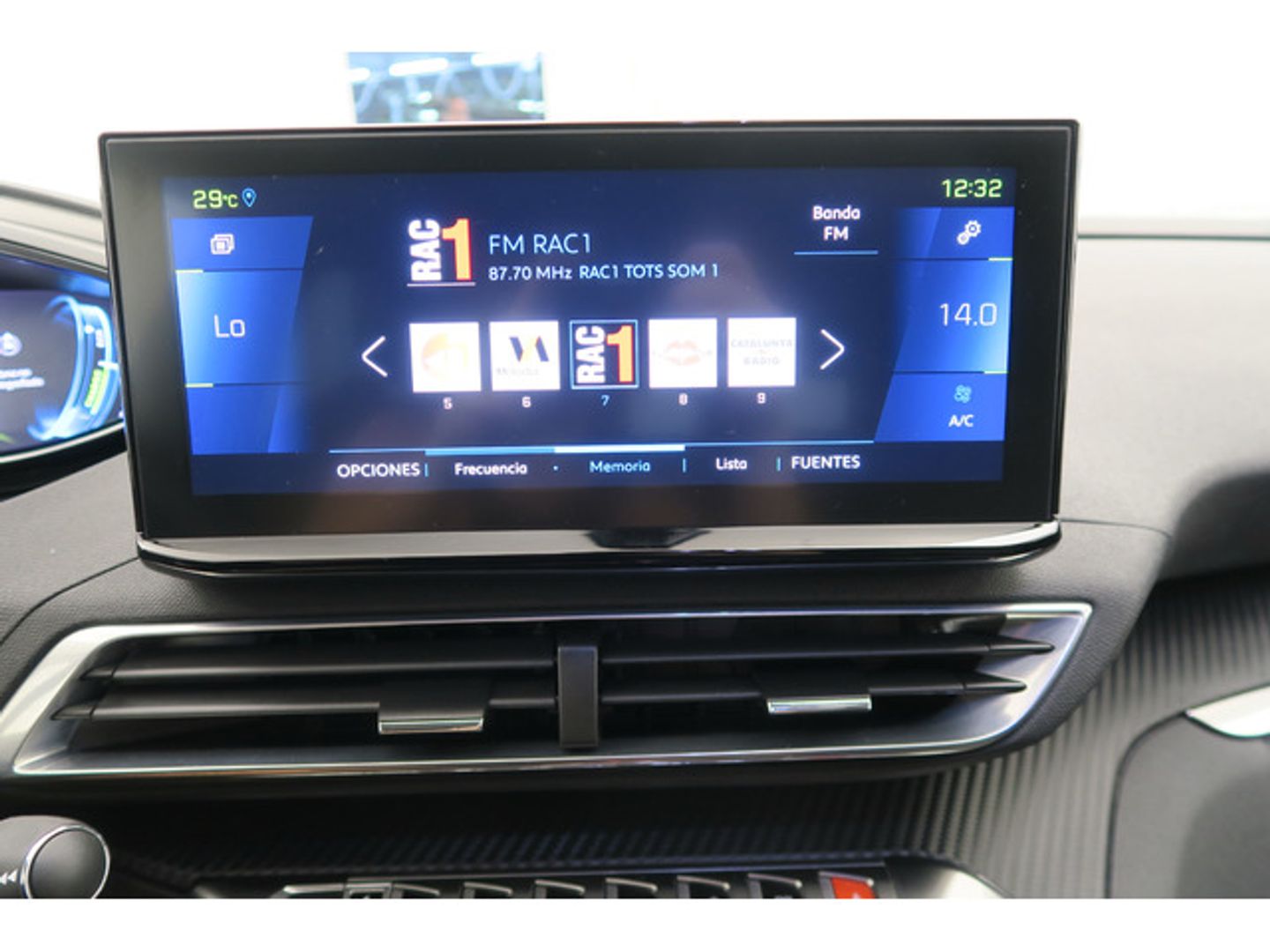 Peugeot 3008 Hybrid 225 Allure e-EAT8 165 kW (225 CV)