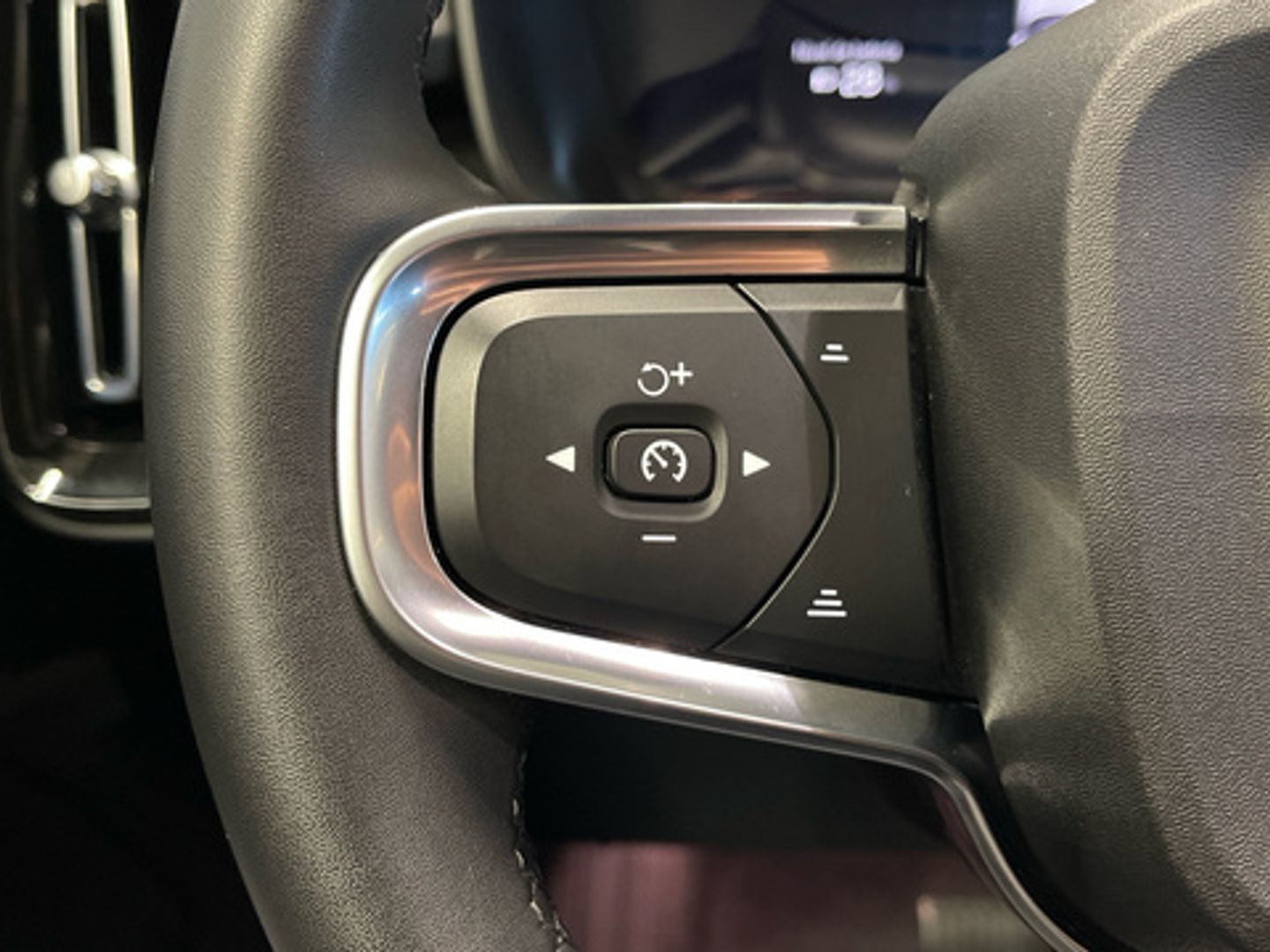 Volvo XC40 P8 Recharge Plus Twin Eléctrico AWD Auto 300 kW (408 CV)