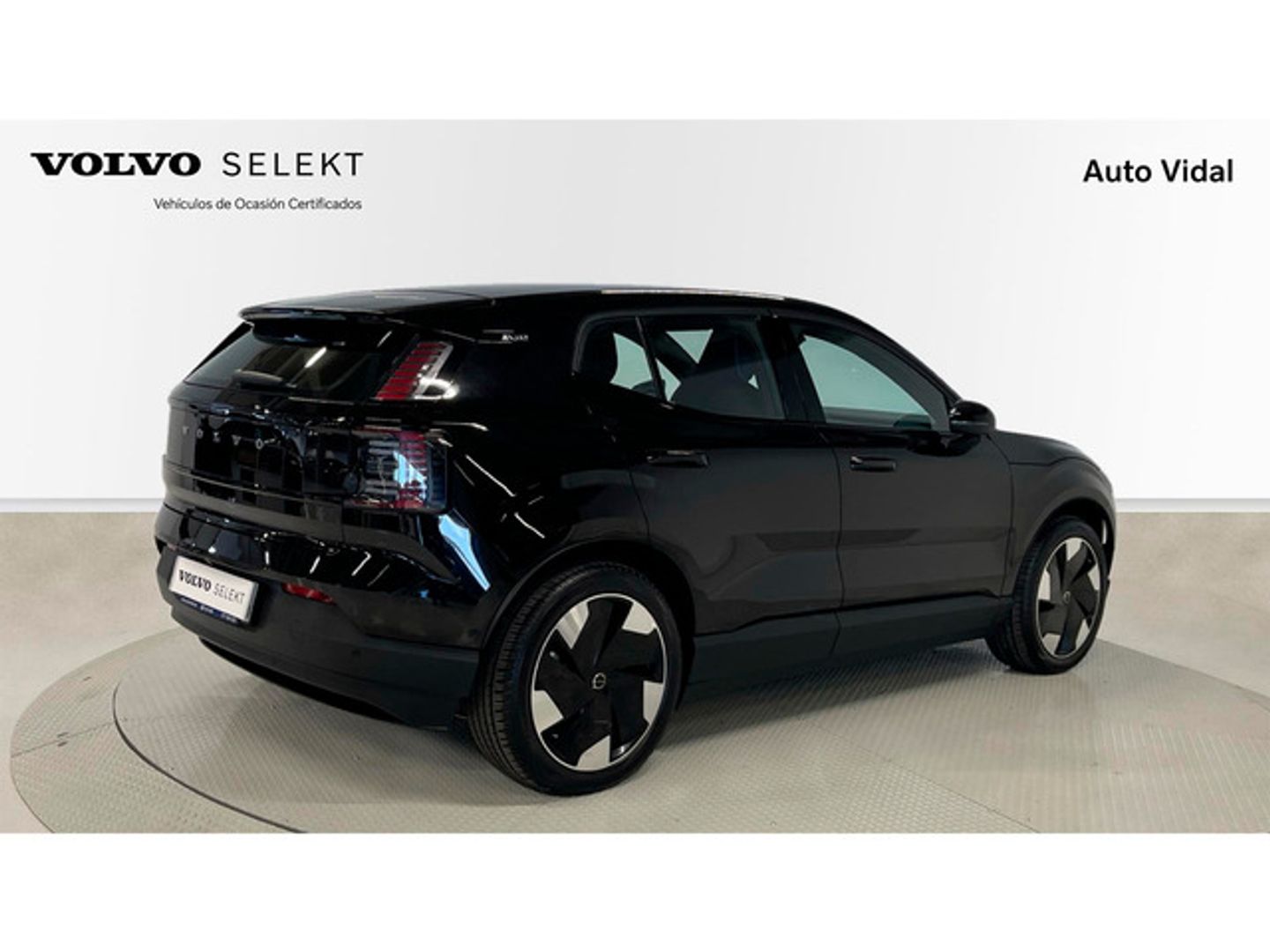 Volvo EX30 Single Motor Extended Range Ultra Auto 200 kW (272 CV)