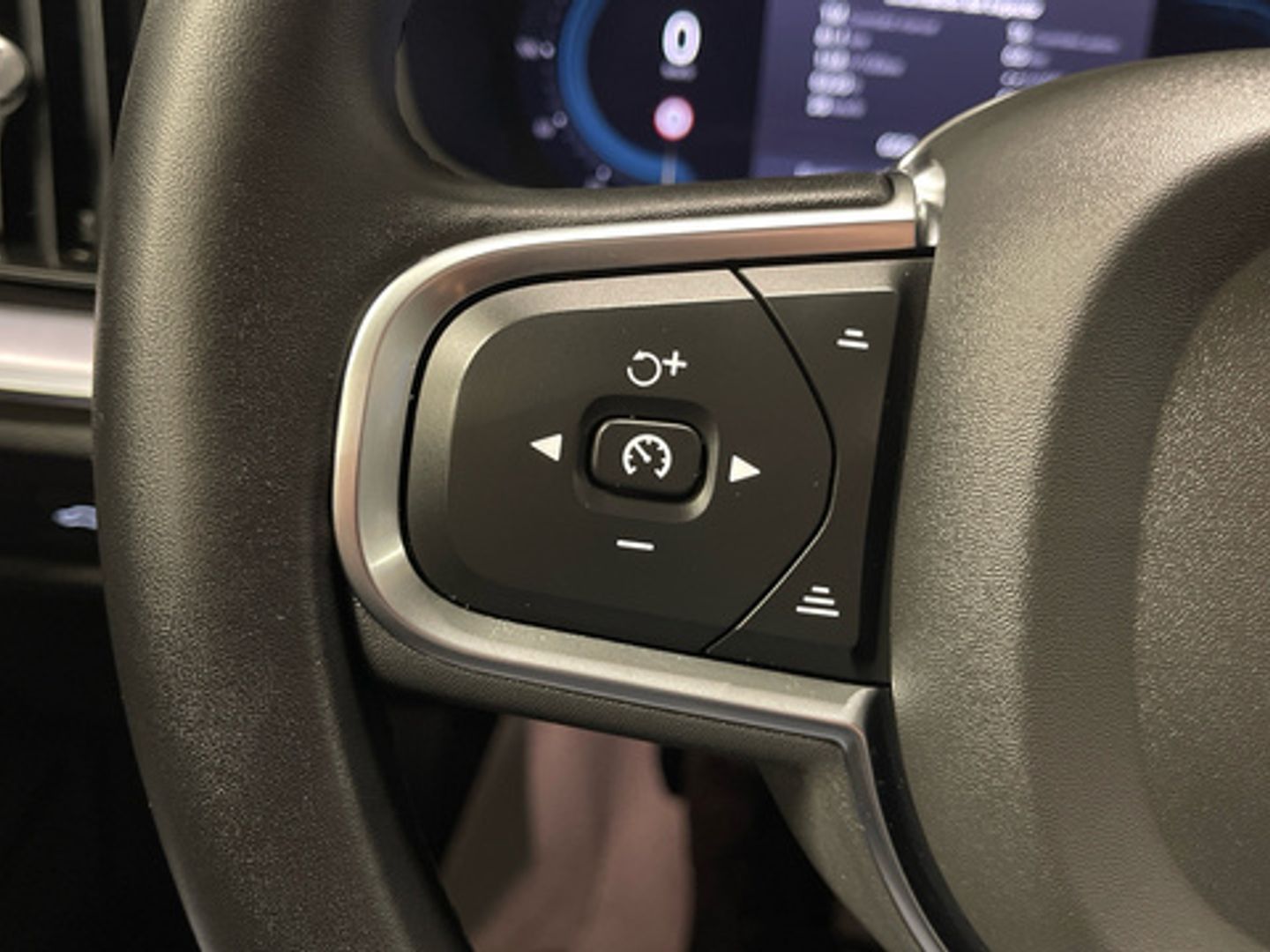 Volvo XC40 B4 G Core Auto 145 kW (197 CV)