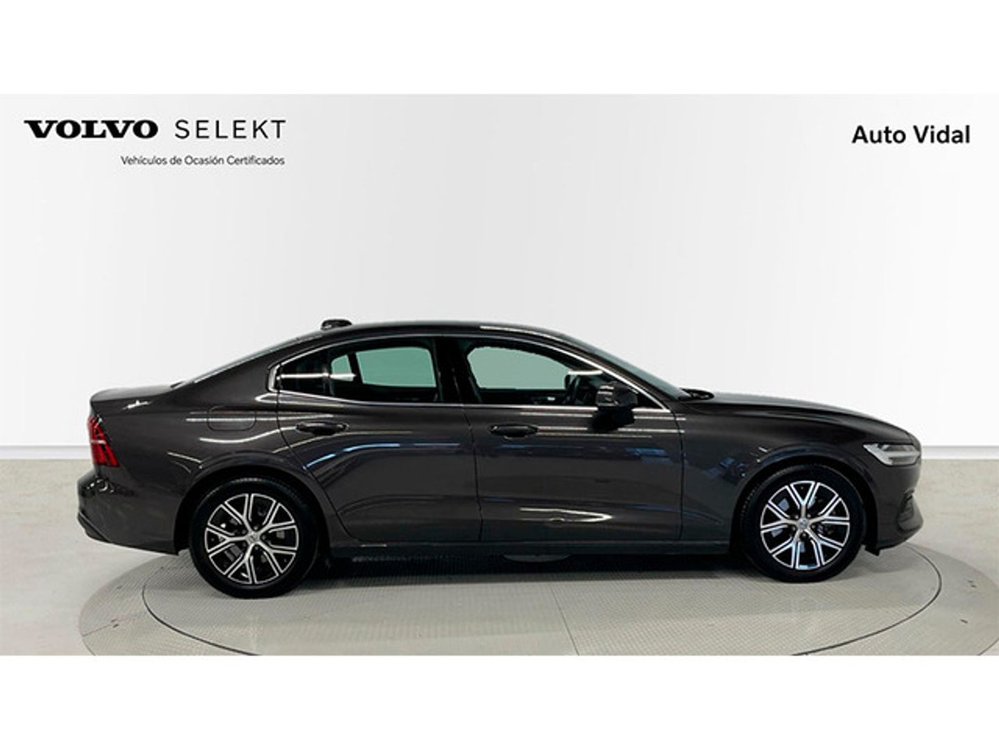 Volvo XC40 B4 G Core Auto 145 kW (197 CV)