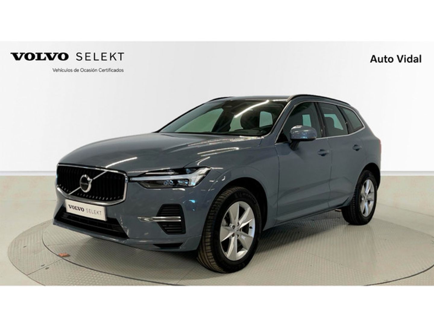 Volvo XC60 B4 D Core Auto 145 kW (197 CV) Gris All Terrain / Pick-up